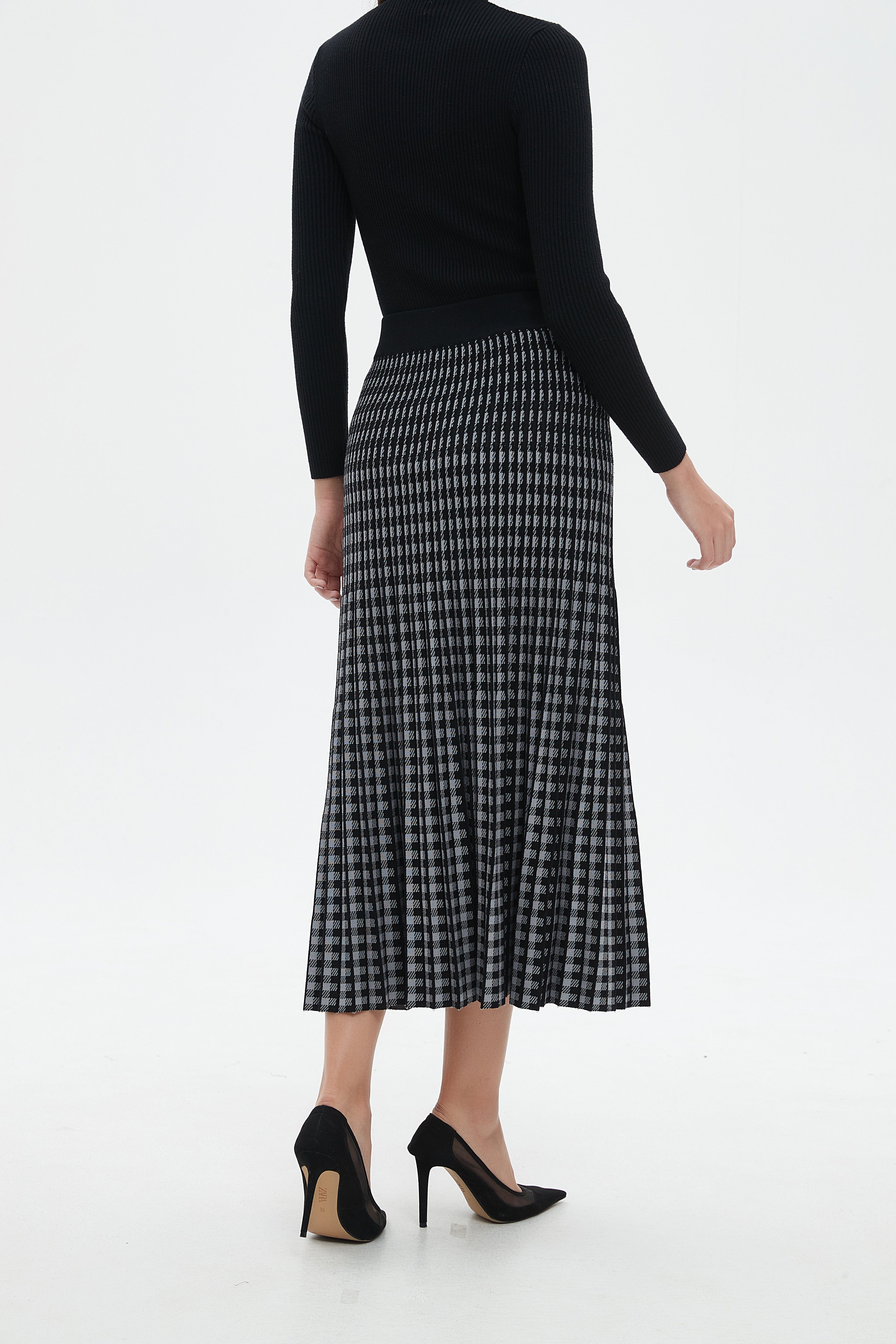 نتشي تنورة ميدي هاي ويست مطبوعة