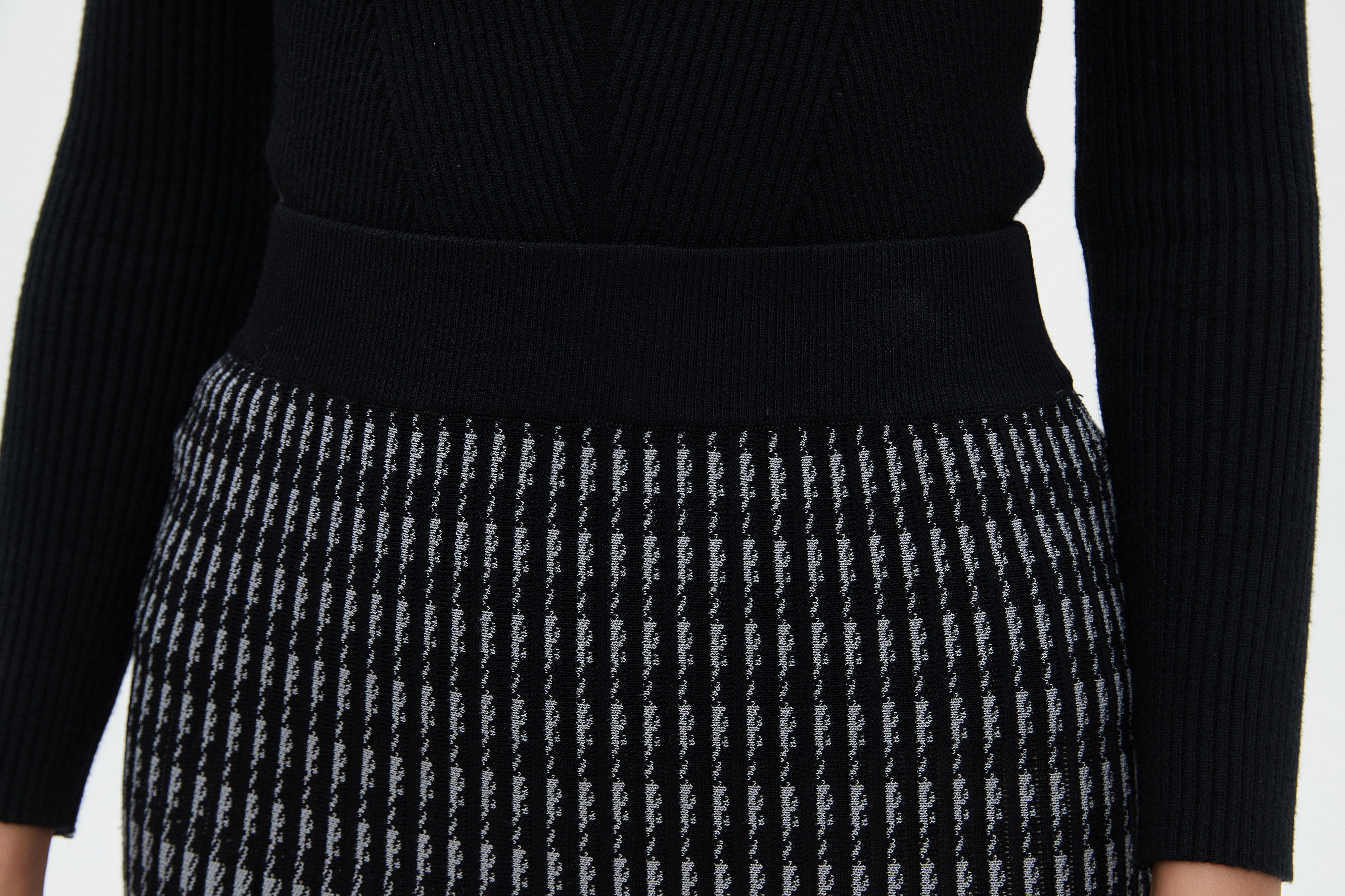 نتشي تنورة ميدي هاي ويست مطبوعة