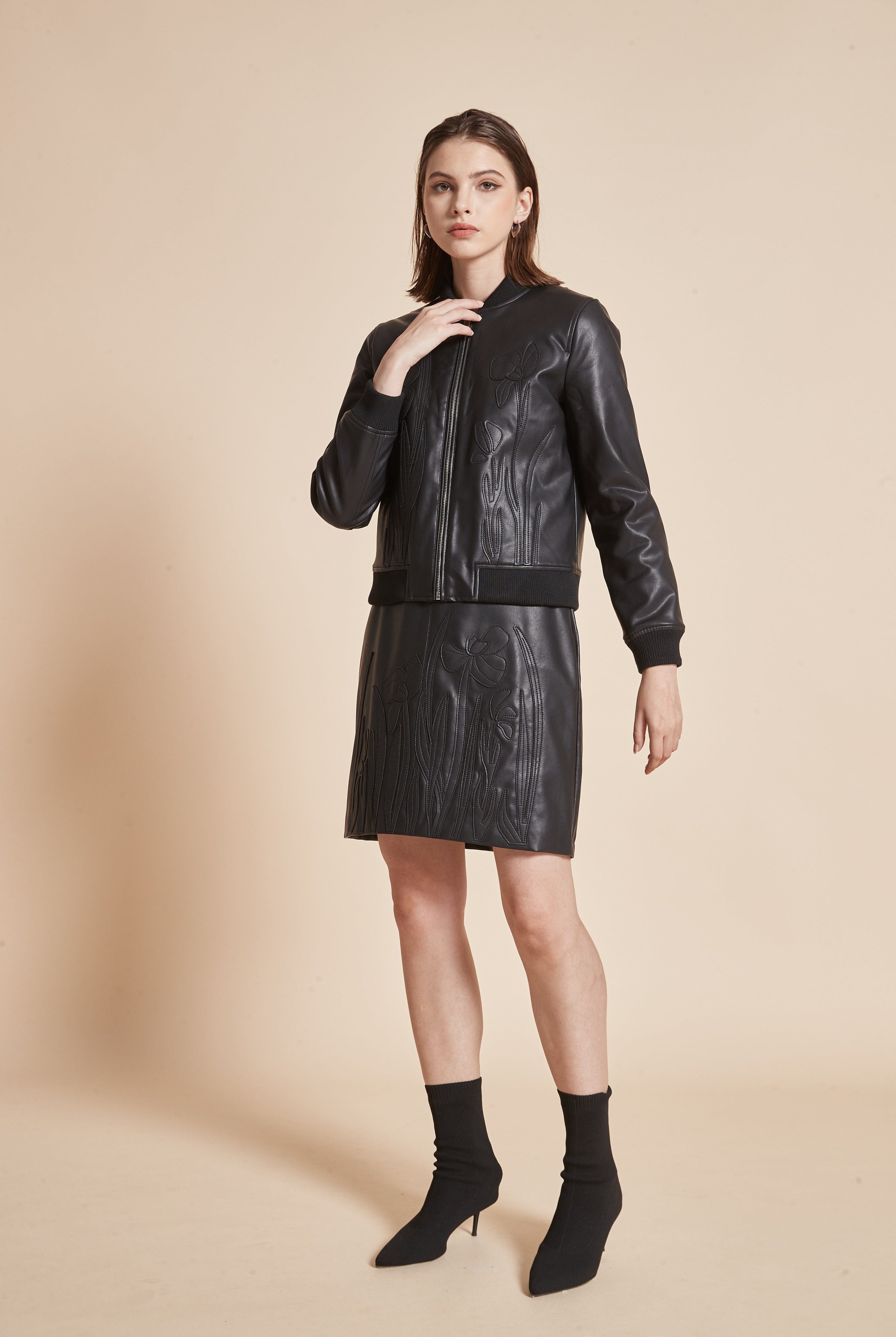 يولا تنورة نسائية جلد قصيرة