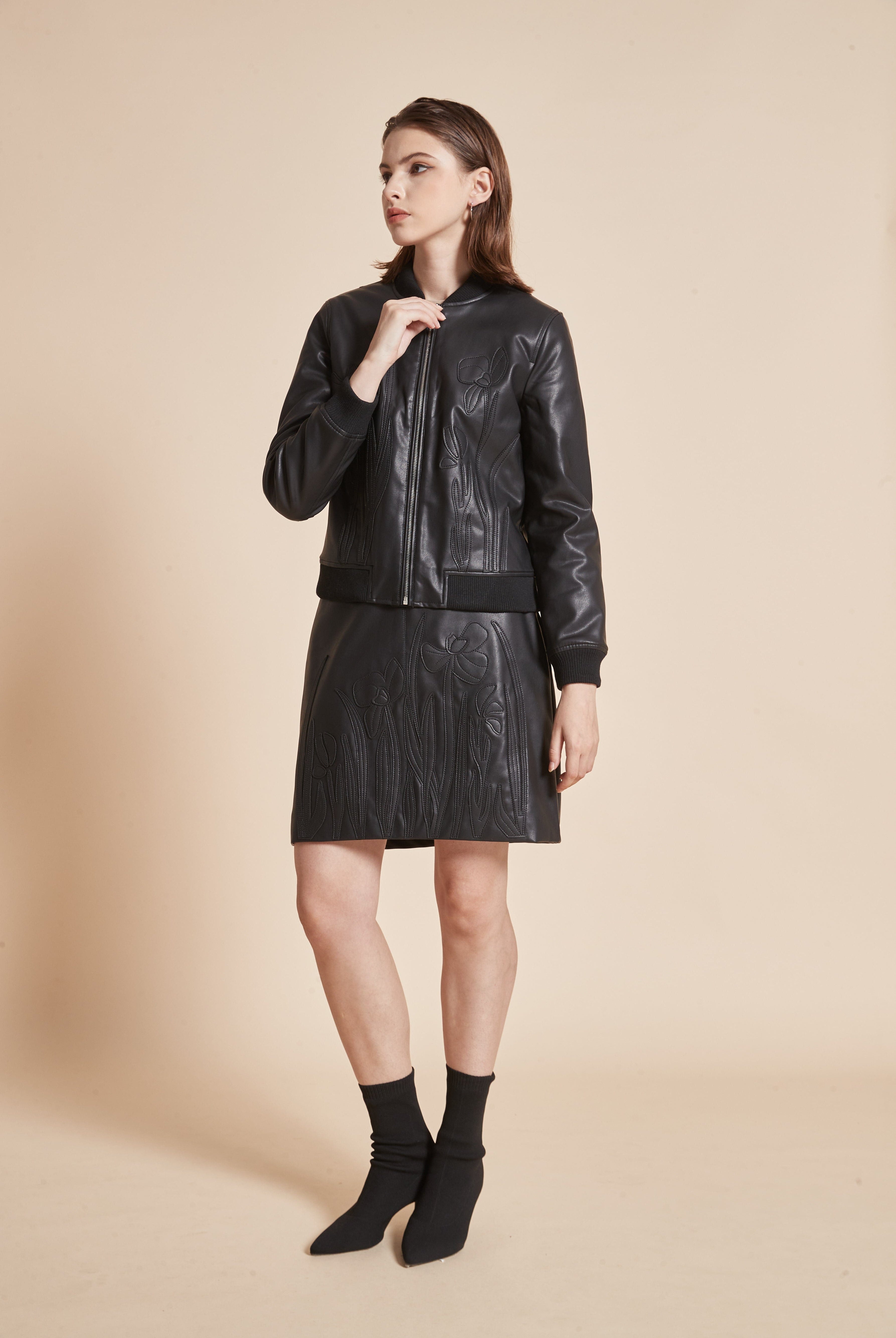 يولا تنورة نسائية جلد قصيرة