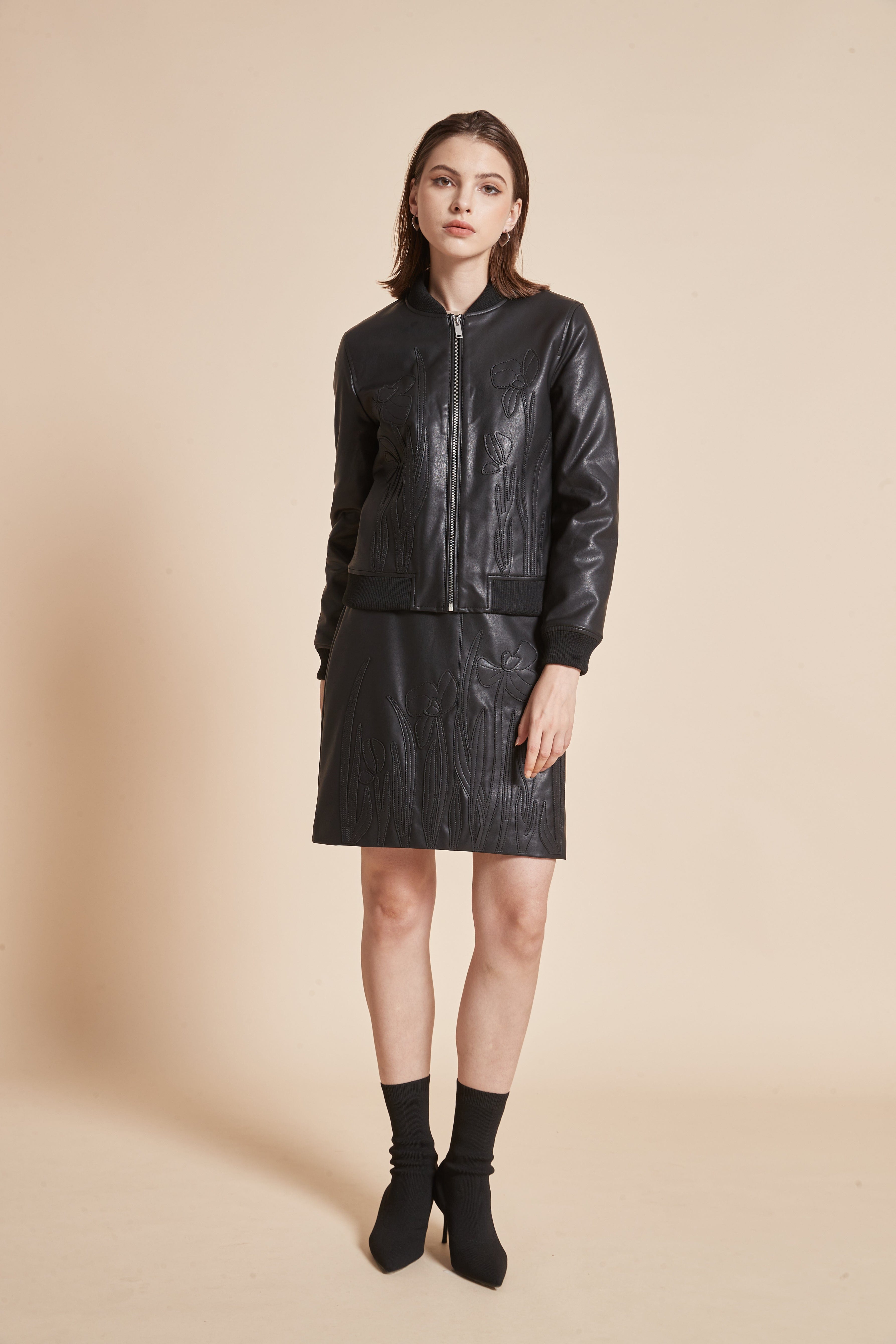 يولا تنورة نسائية جلد قصيرة