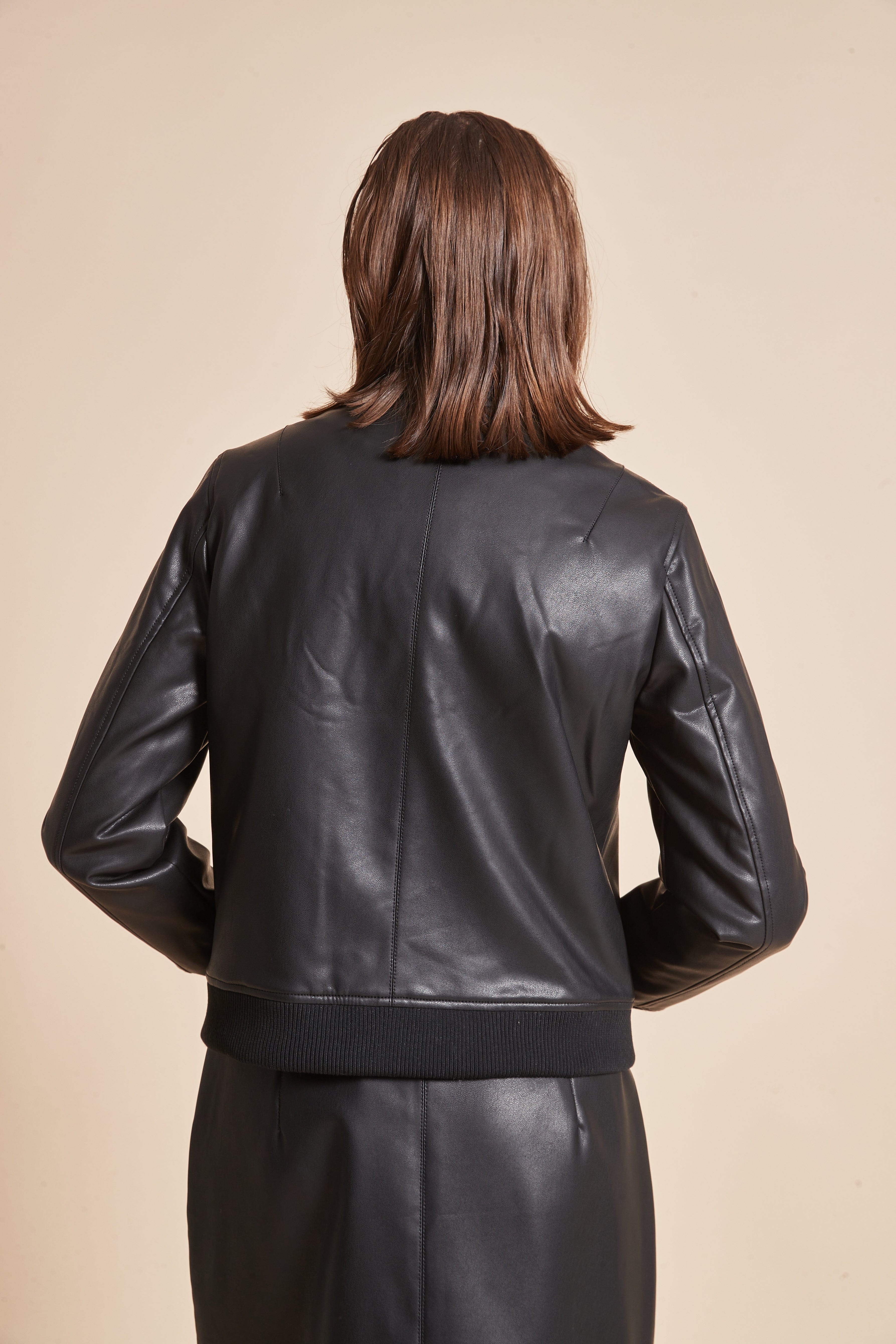 يولا جاكيت نسائي جلد بسحاب أمامي وأكمام طويلة