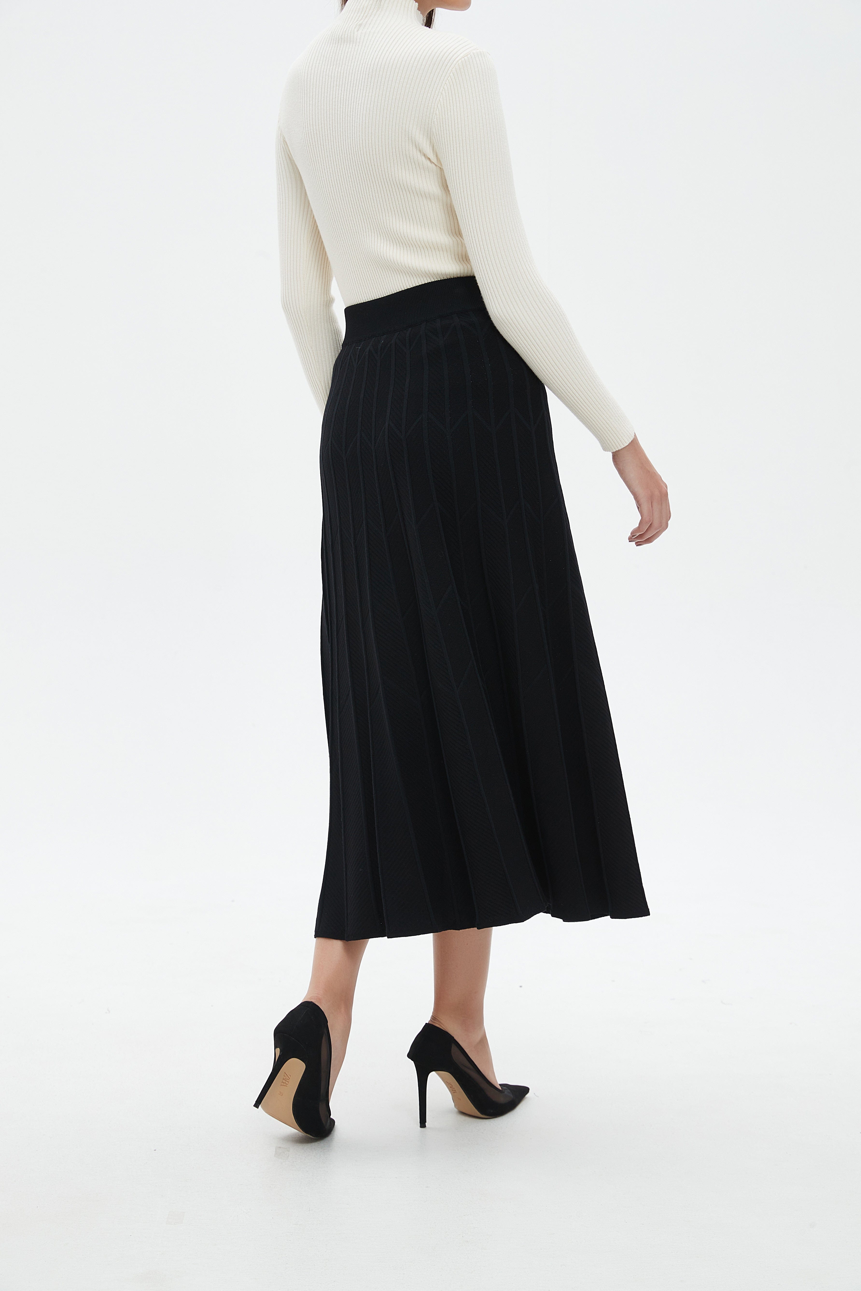 نتشي تنورة ميدي نسائية مضلعة بالطول