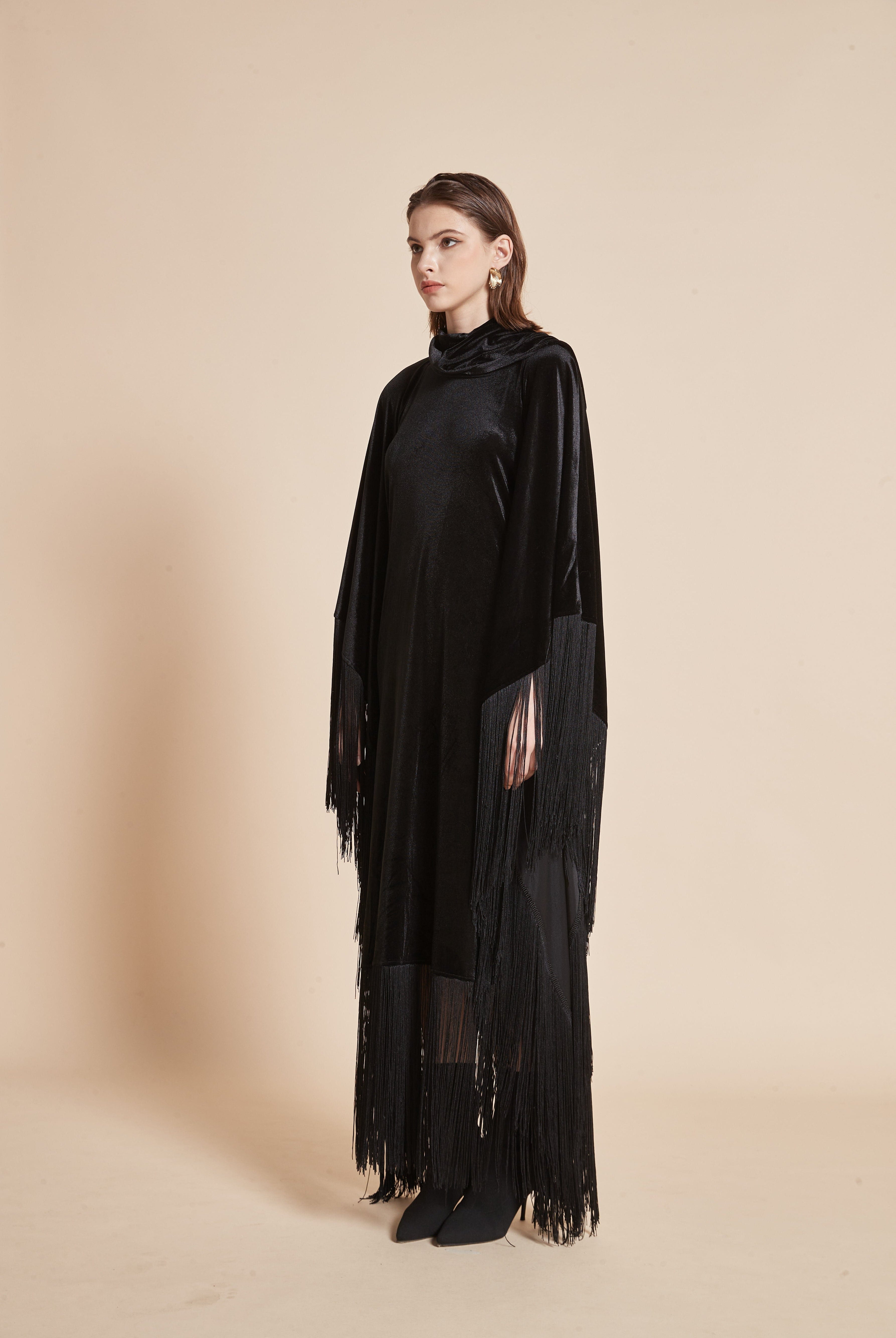 يولا فستان نسائي شتوى مخملي بقصة فراشة