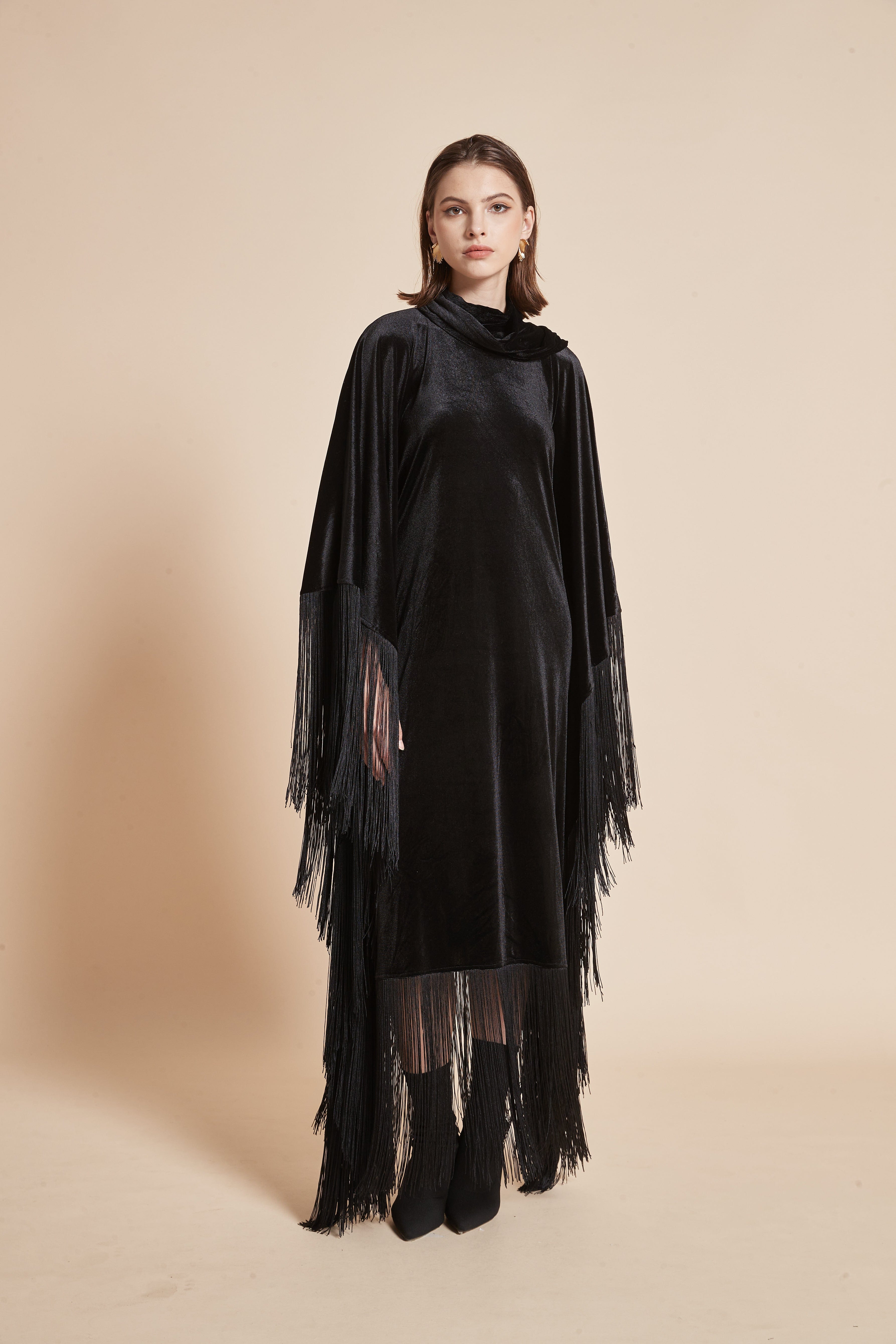 يولا فستان نسائي شتوى مخملي بقصة فراشة