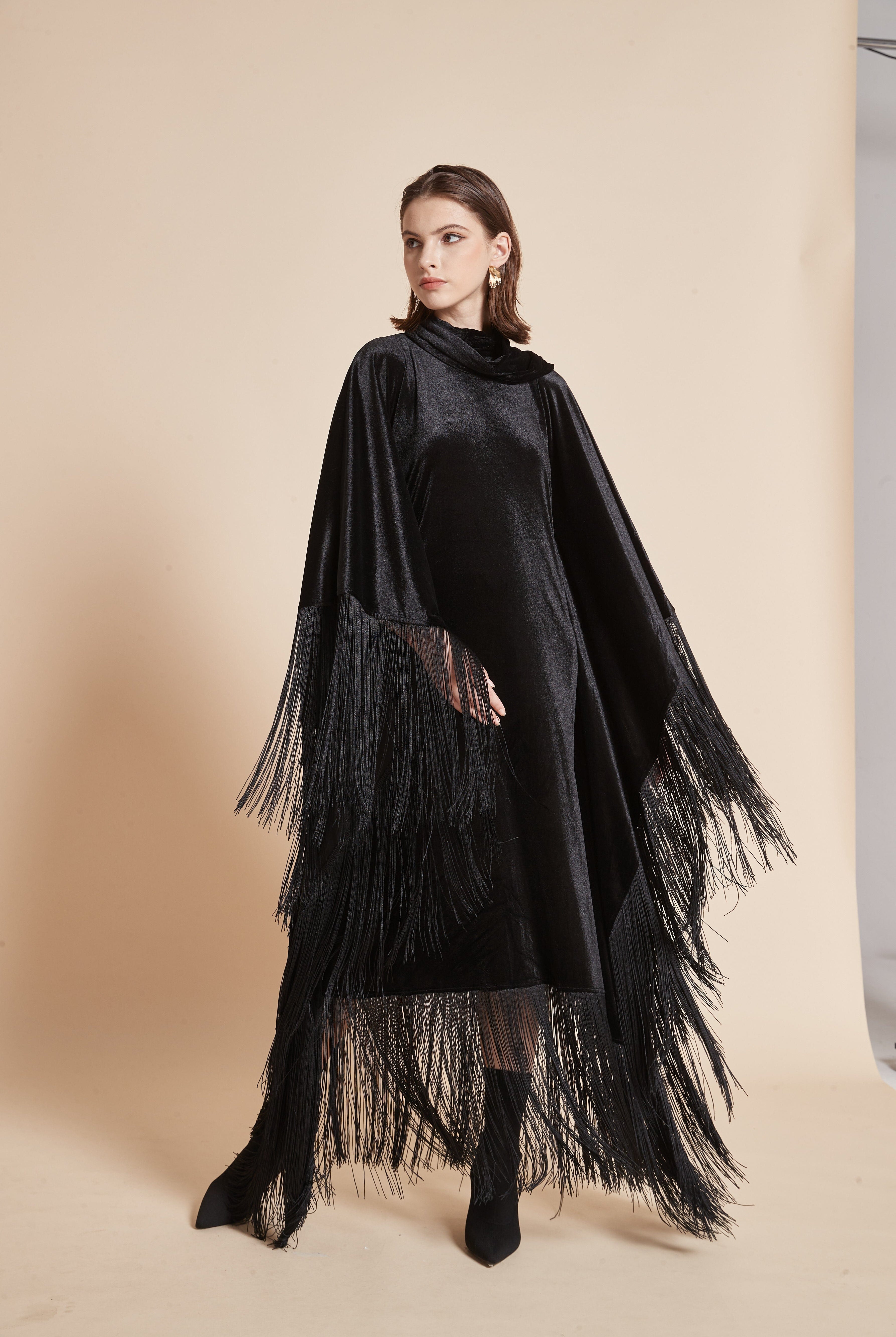 يولا فستان نسائي شتوى مخملي بقصة فراشة