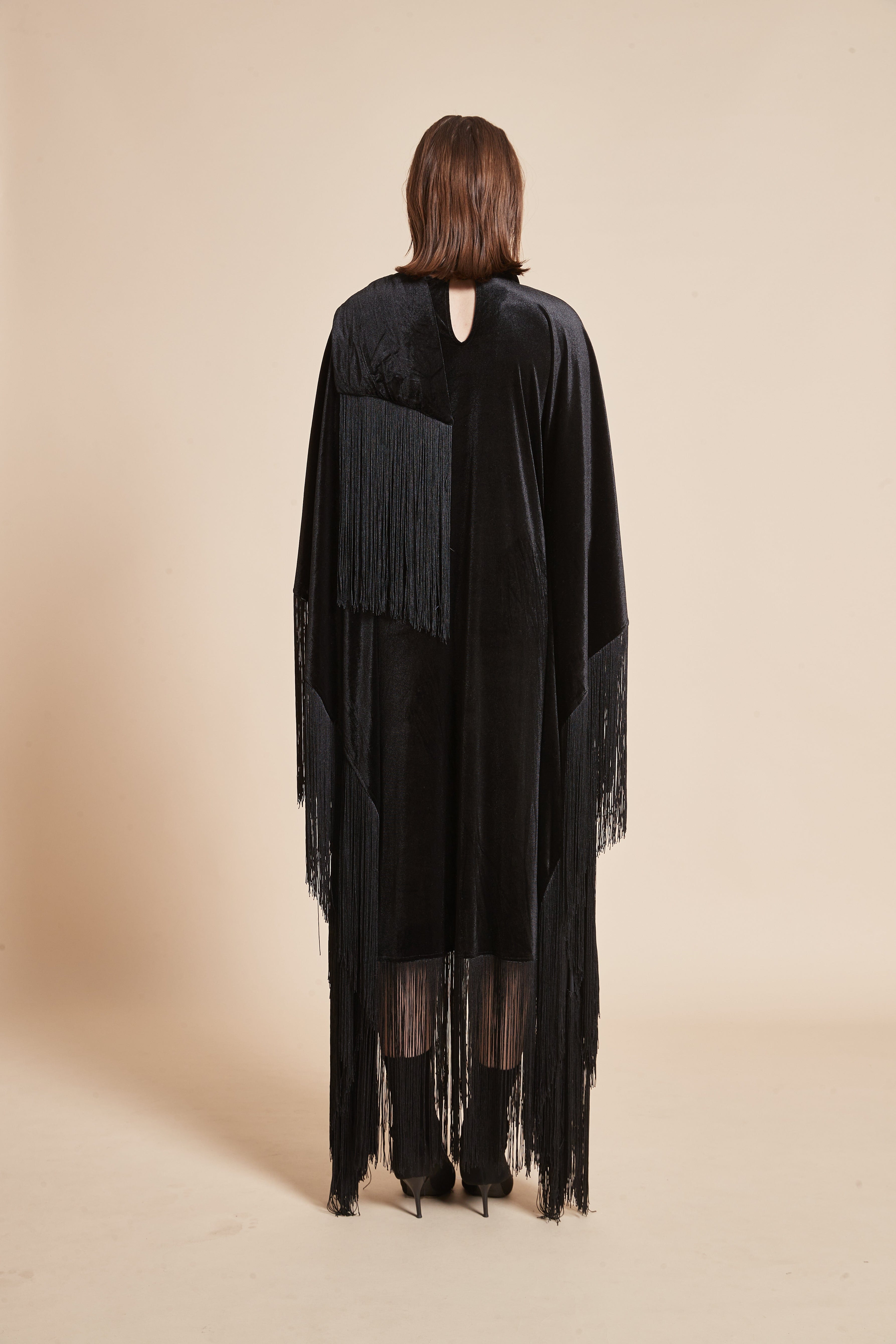 يولا فستان نسائي شتوى مخملي بقصة فراشة