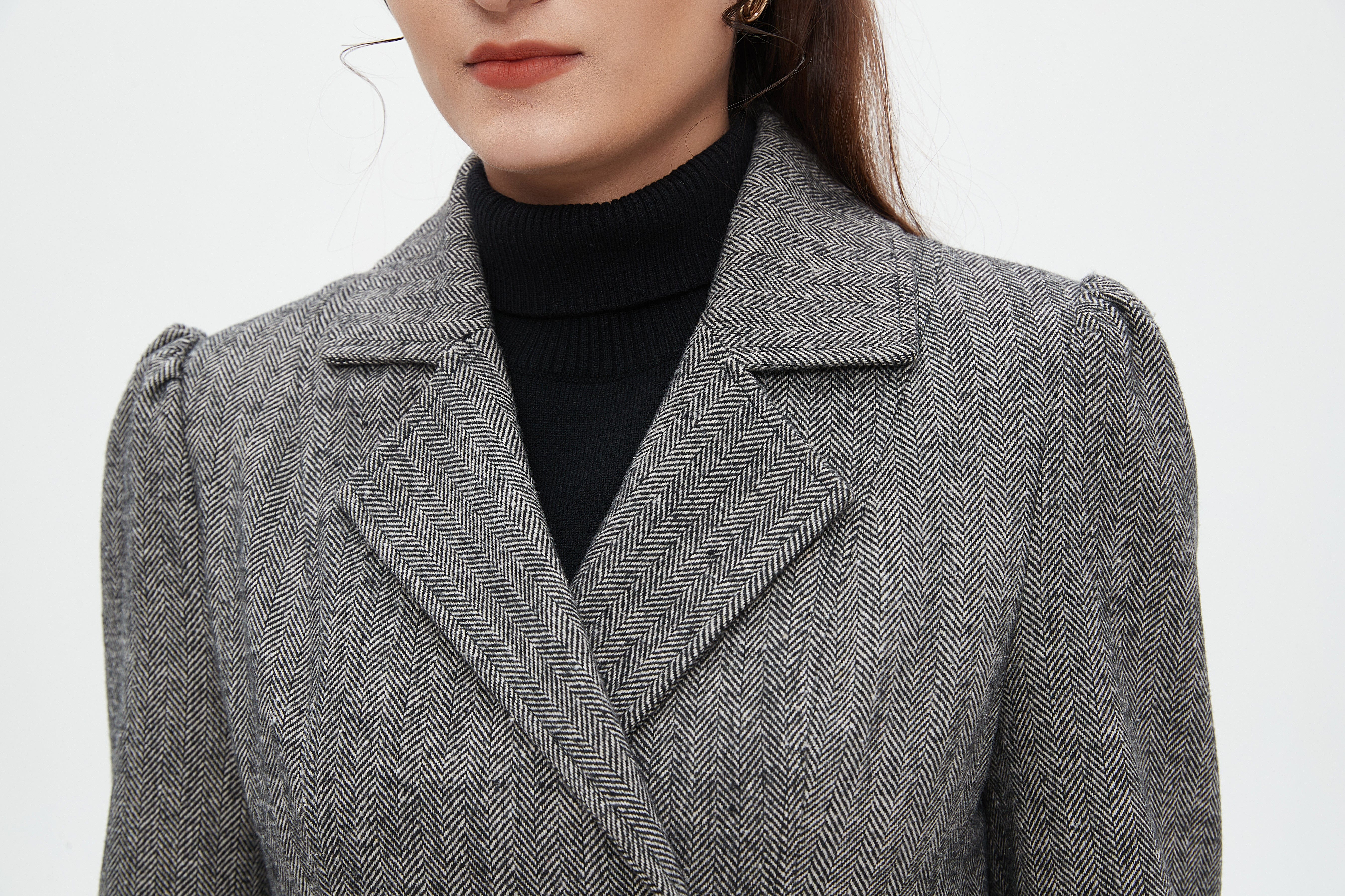 نتشي معطف بأكمام طويلة مزينة بفرو