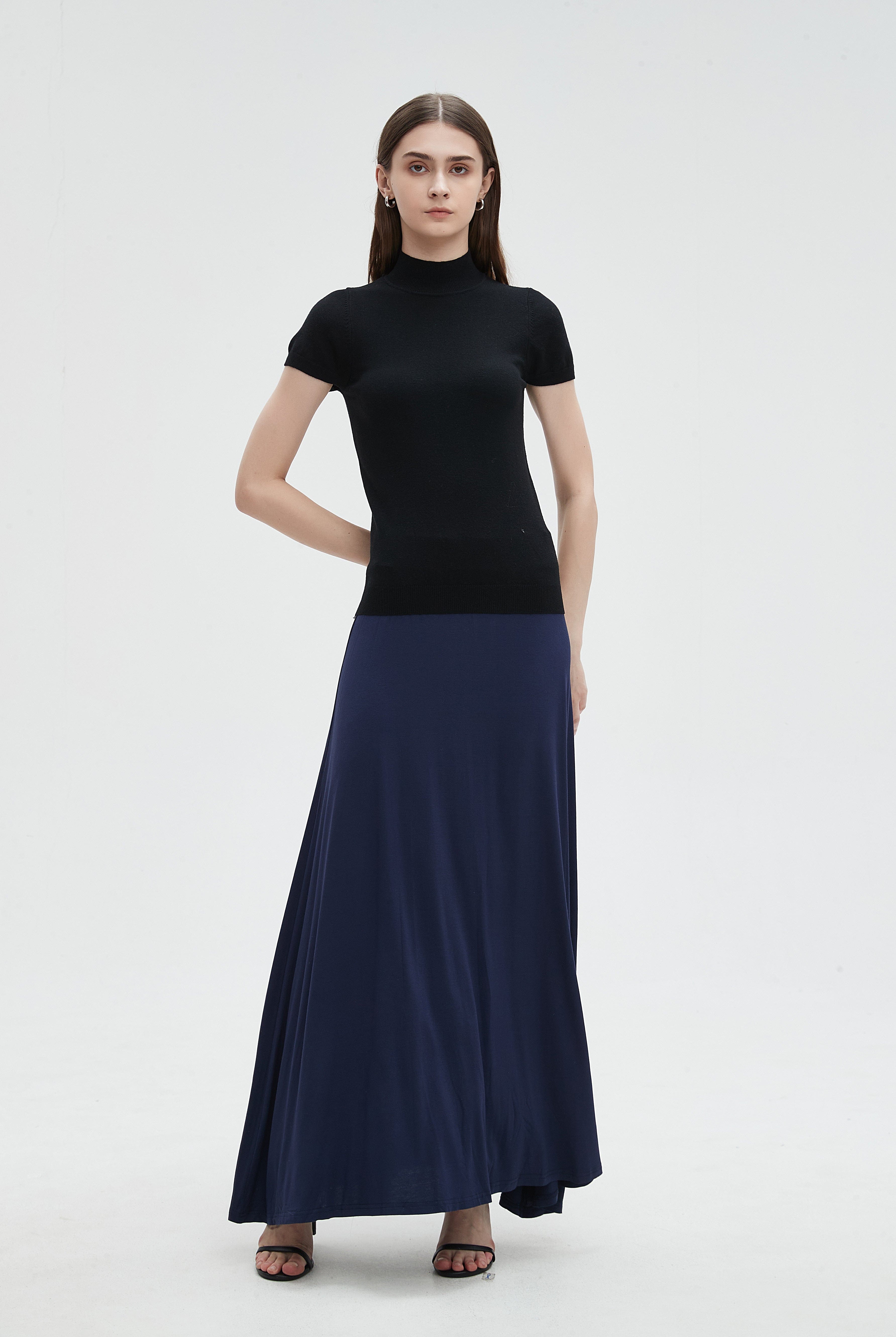 ميكا بلوزة سادة نص كم برقبة مرتفعة نسائي