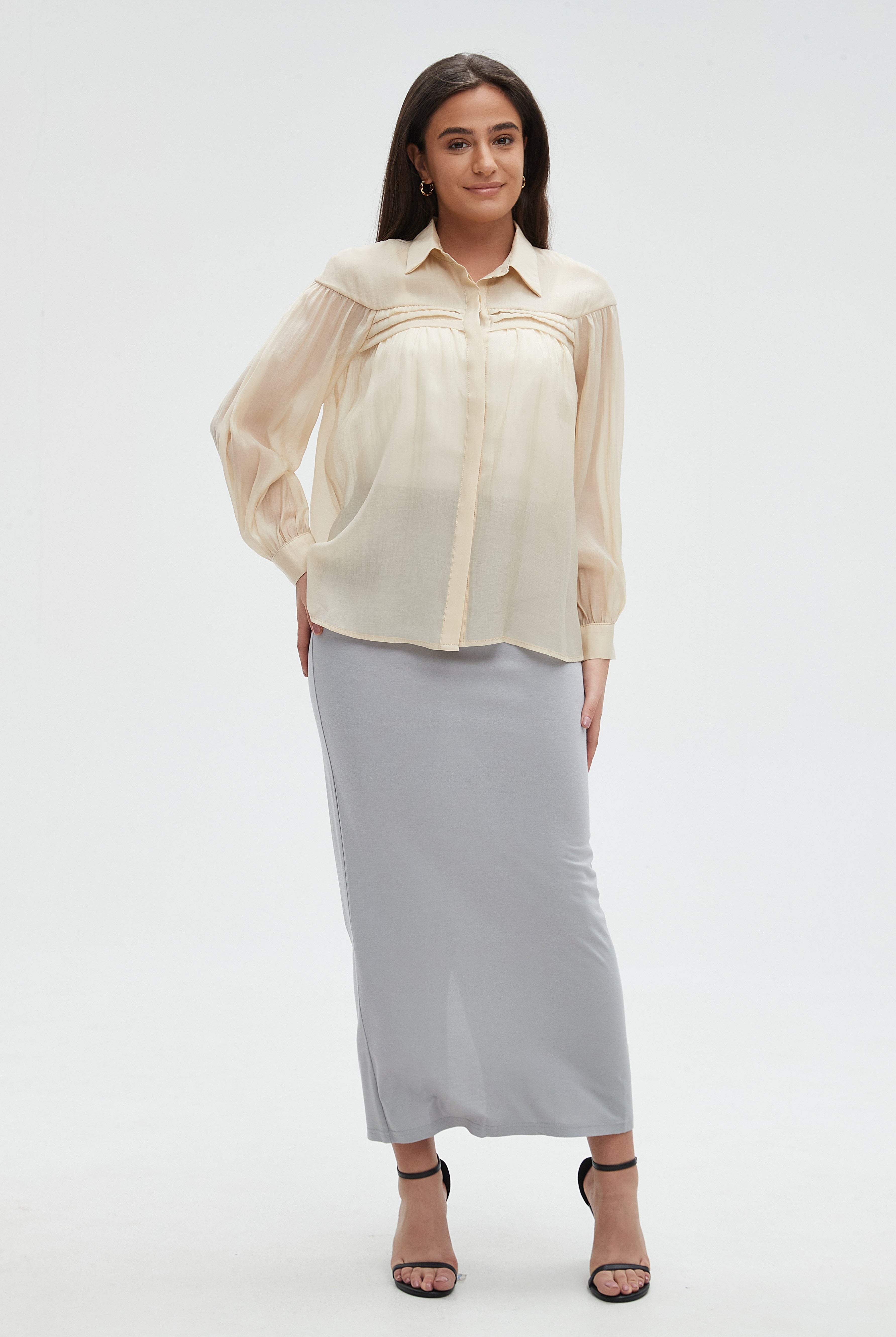 ميكا بلوزة نسائية كم طويل سادة بأزرار من الأمام