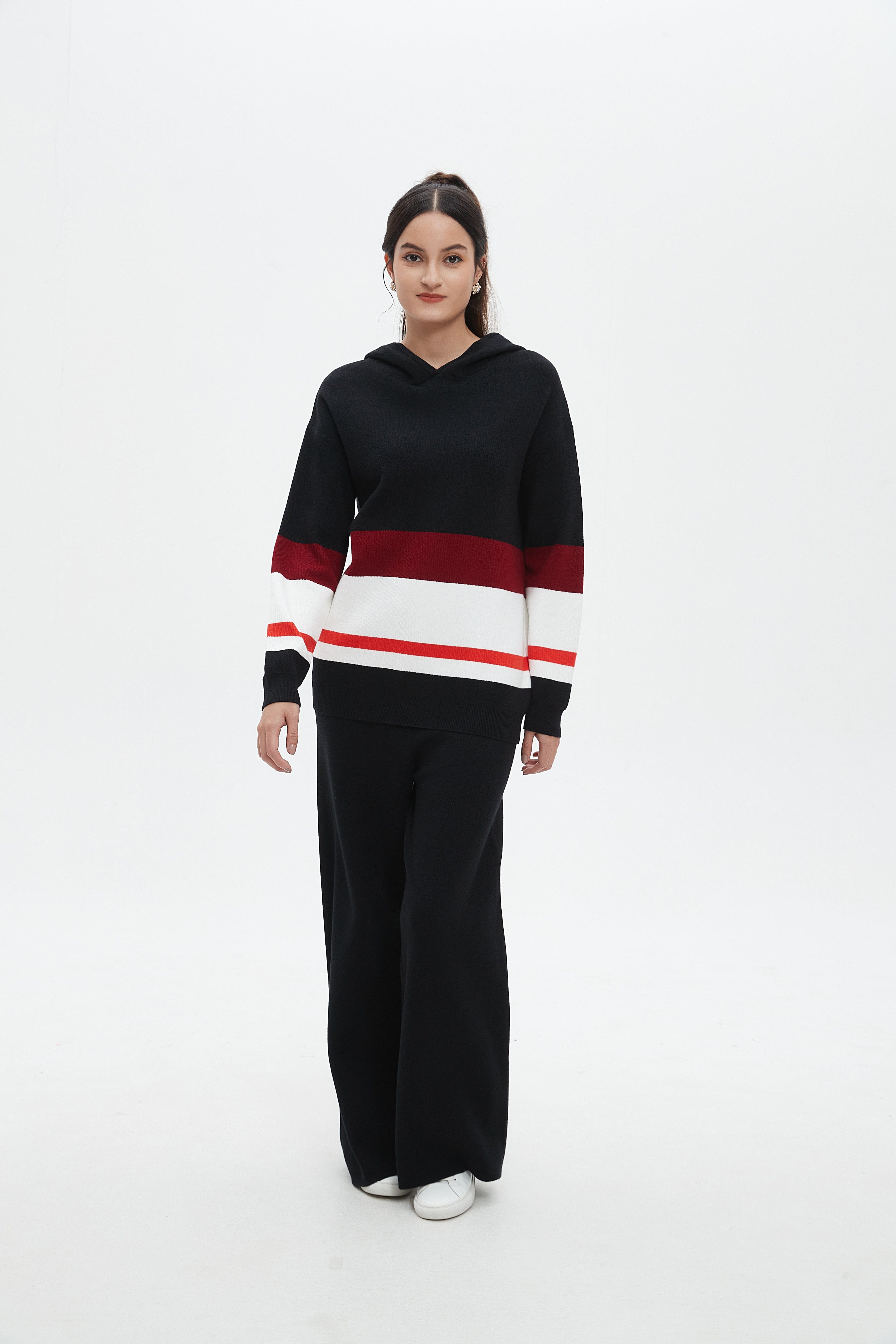 ميكا بلوزة نسائية شتوي ملونة بكم طويل وغطاء رأس