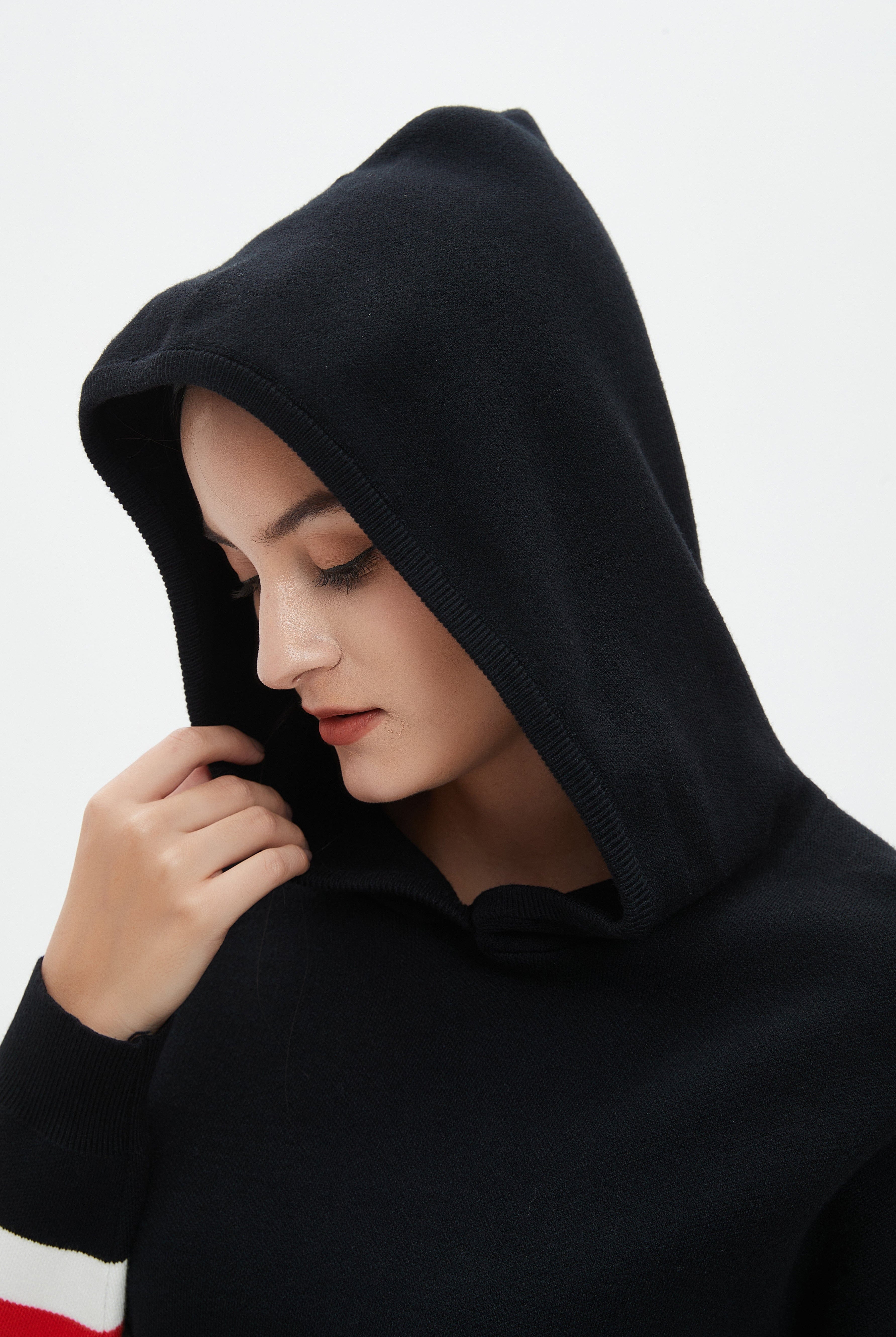 ميكا بلوزة نسائية شتوي ملونة بكم طويل وغطاء رأس