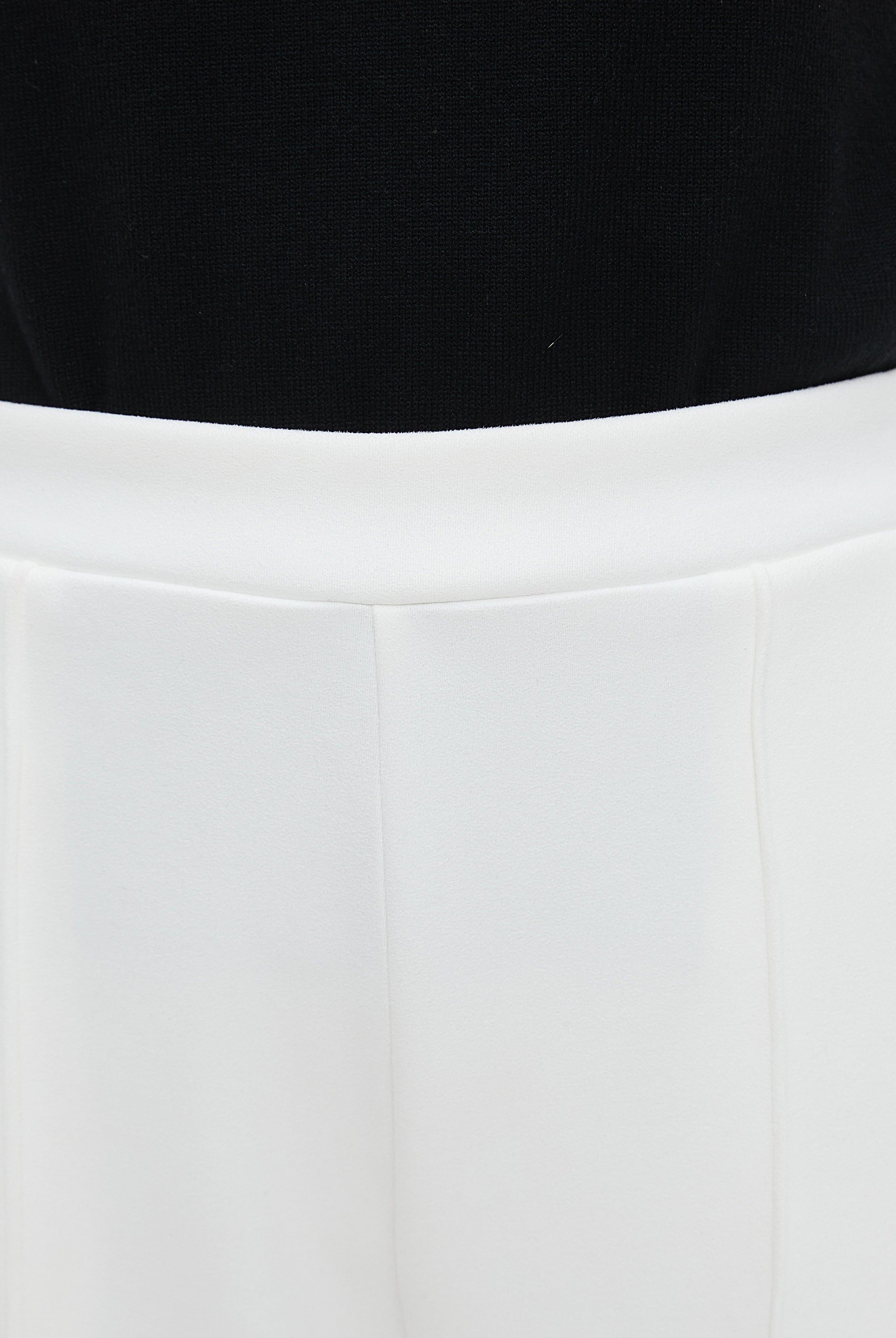 نتشي بنطال طويل سادة واسع من الأسفل