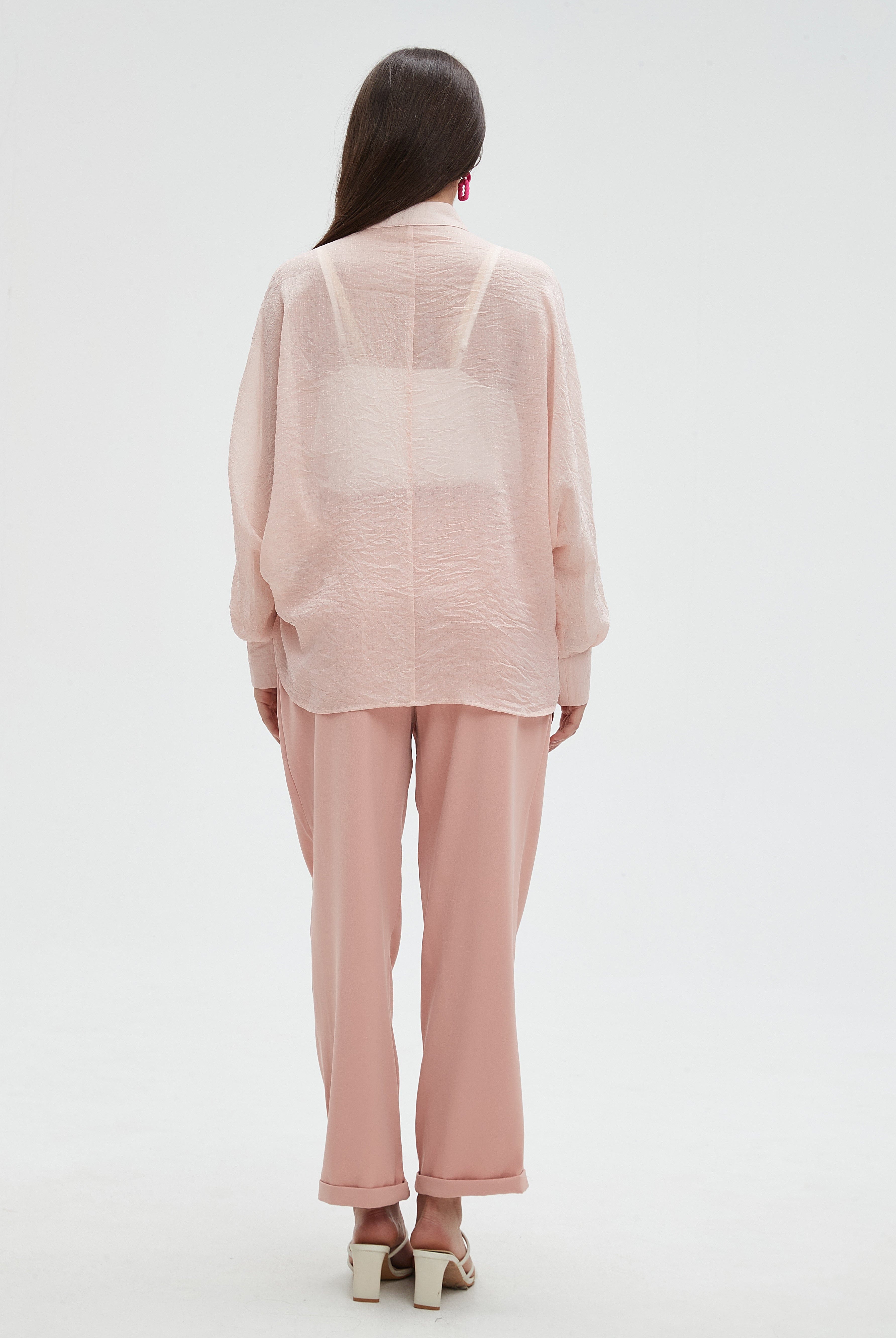 ميكا بلوزة نسائية سادة بأكمام طويلة وفيونكة عالرقبة