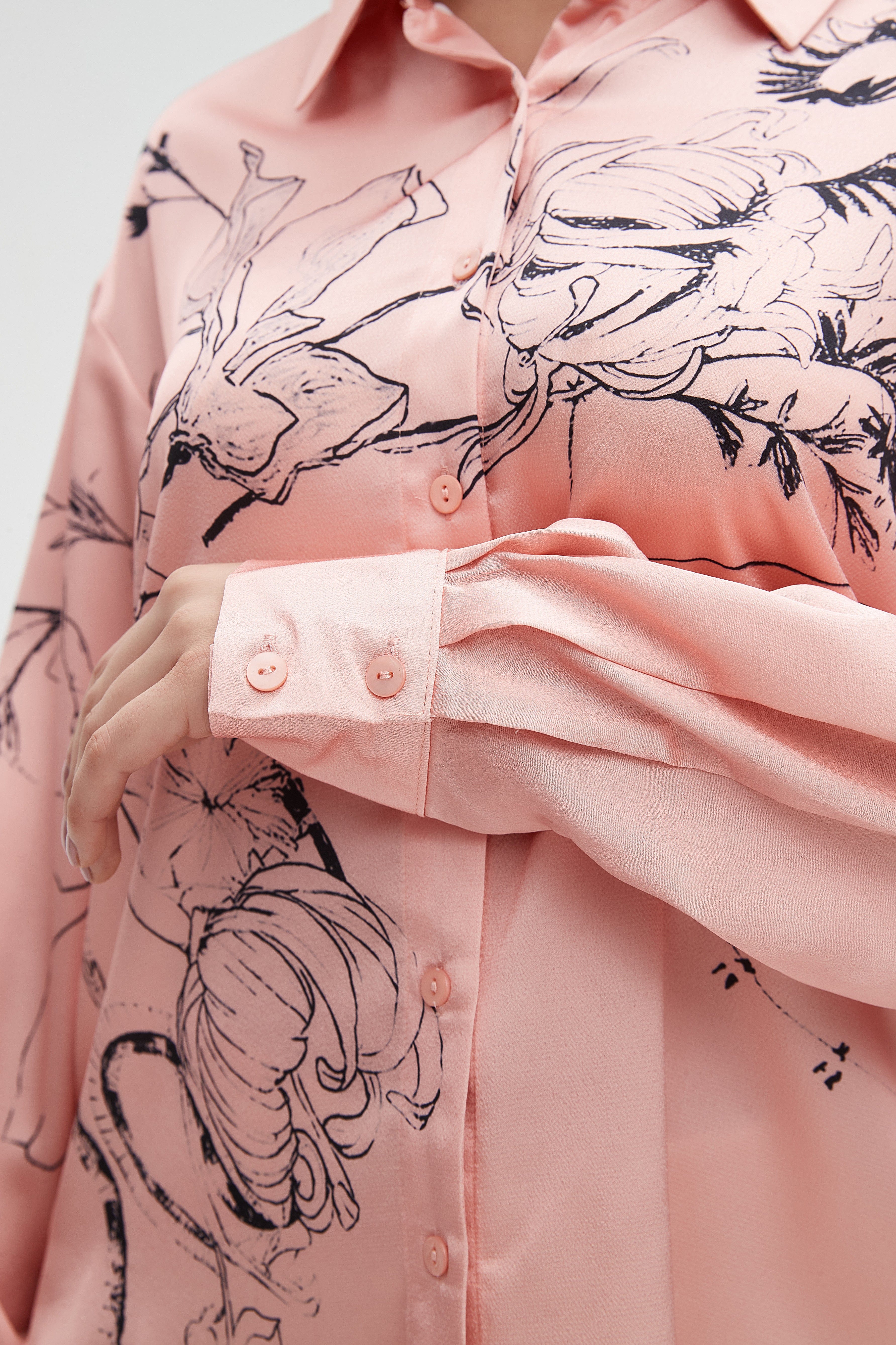 ู
ููุง ุจููุฒุฉ ูุณุงุฆูุฉ ู
ูููุดุฉ ุจูู
ุทููู