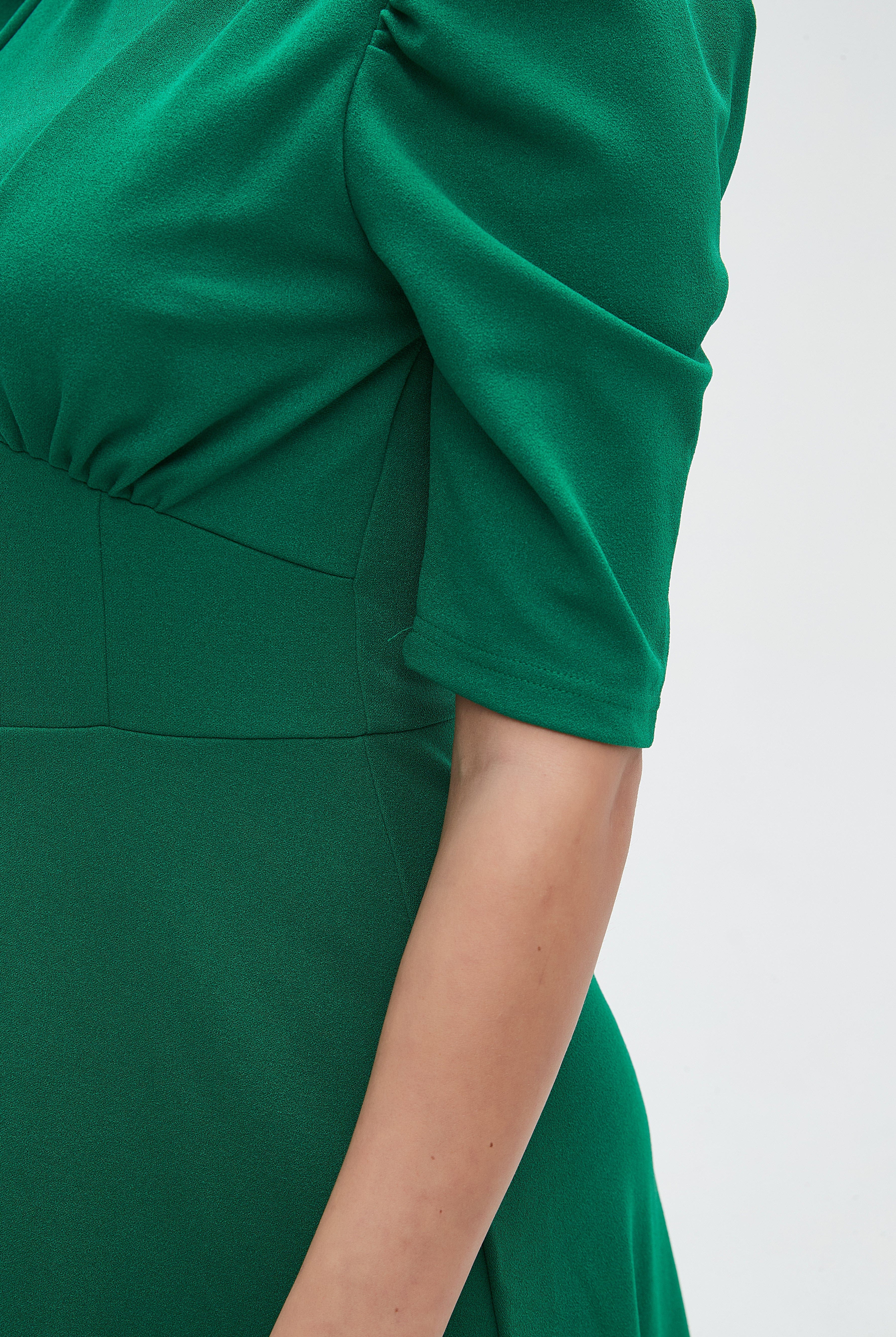 ميكا فستان ميدي نسائي سادة بكشكش عالكتف نص كم