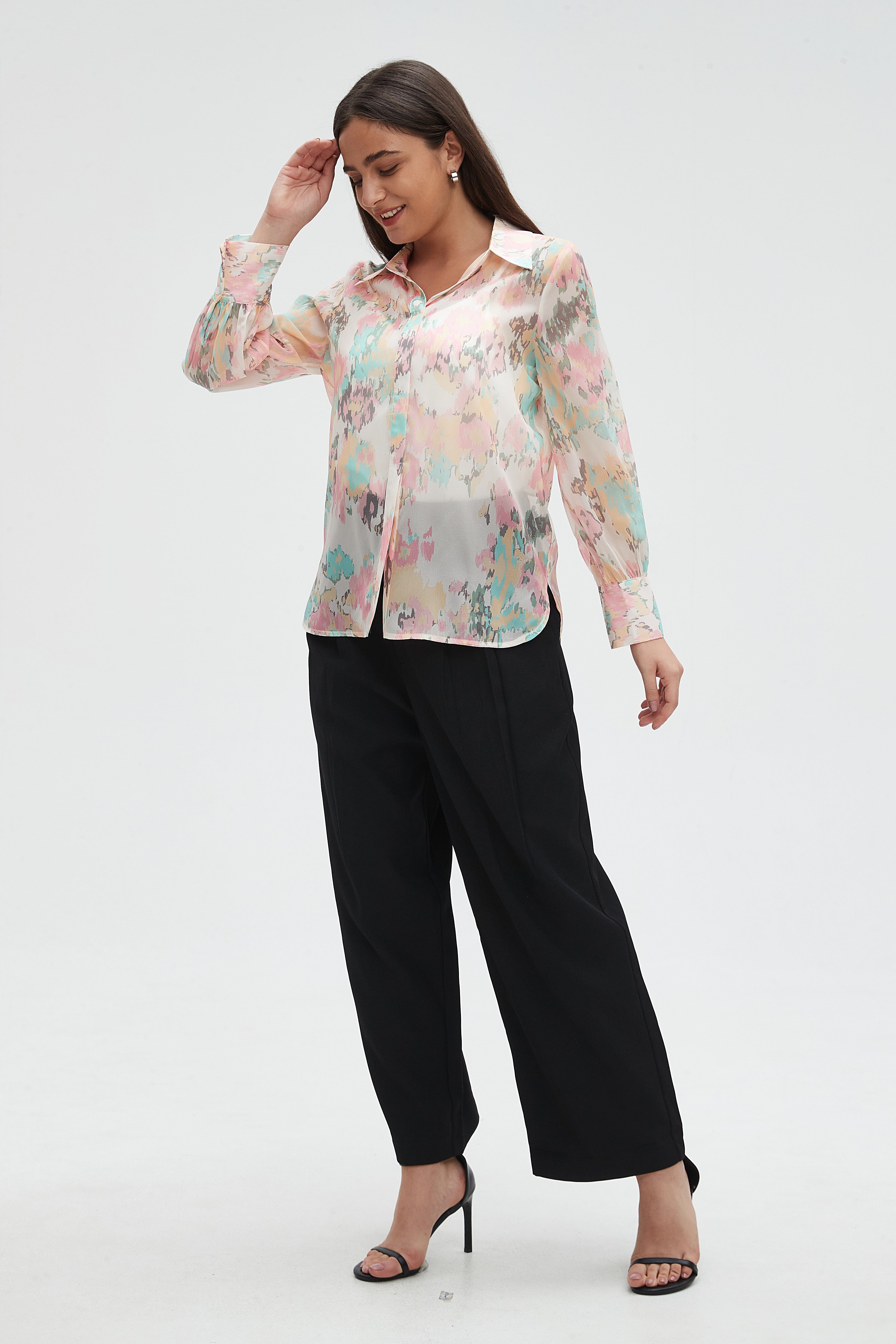 ميكا بلوزة نسائية مشجرة بزرار من الأمام وأكمام طويلة