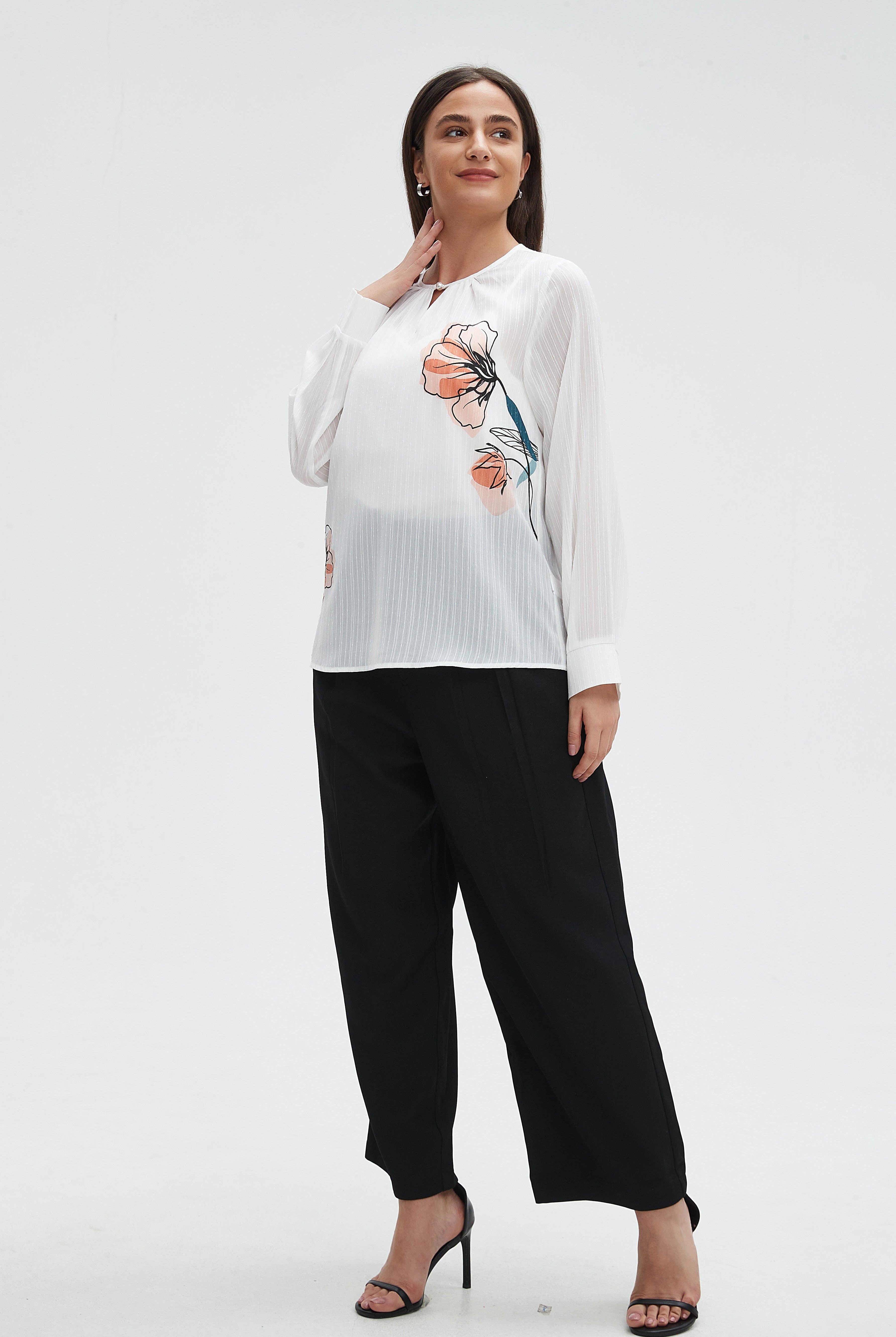 ميكا بلوزة نسائية بطبعة ورد وأكمام طويلة