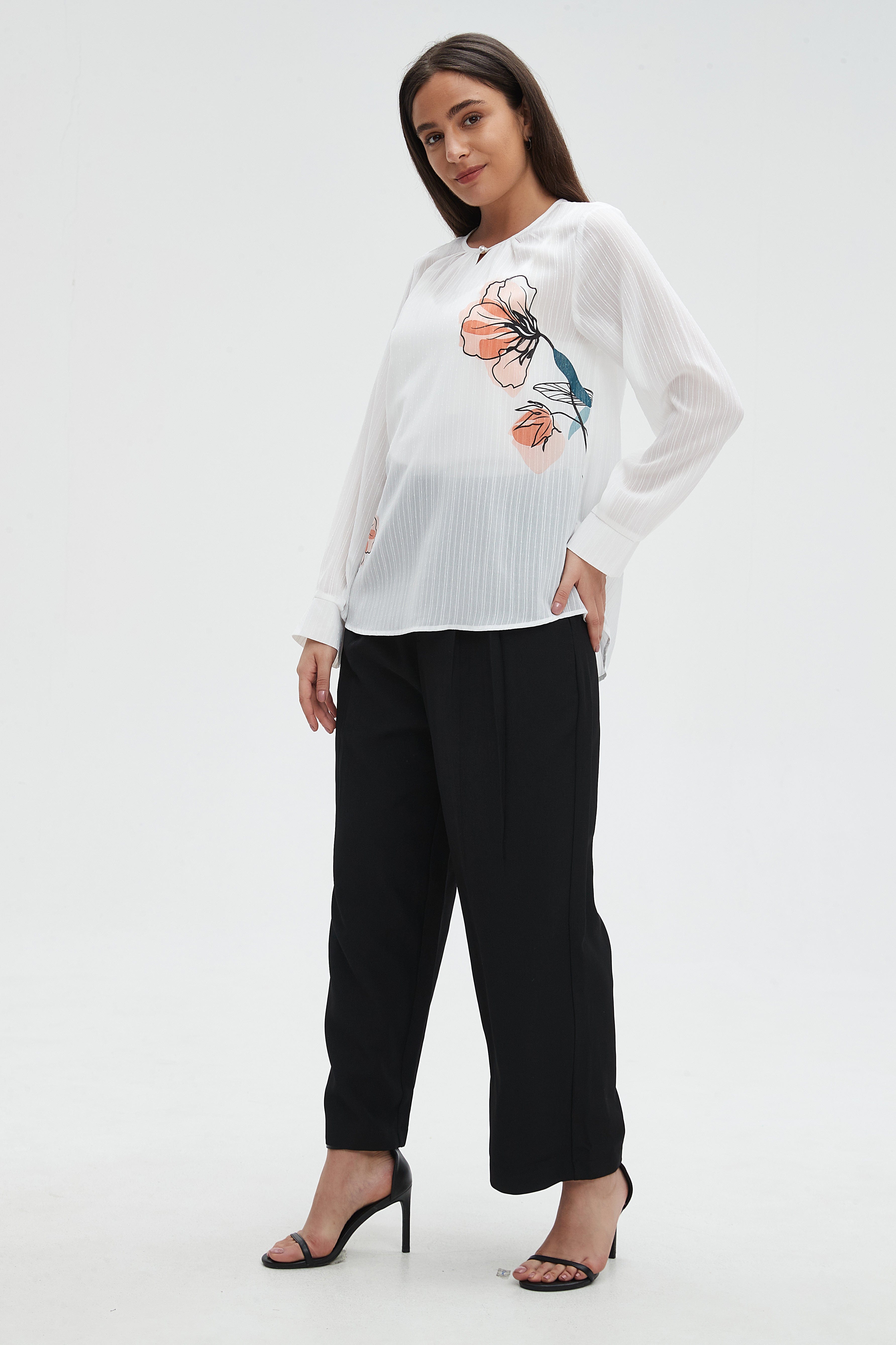 ميكا بلوزة نسائية بطبعة ورد وأكمام طويلة