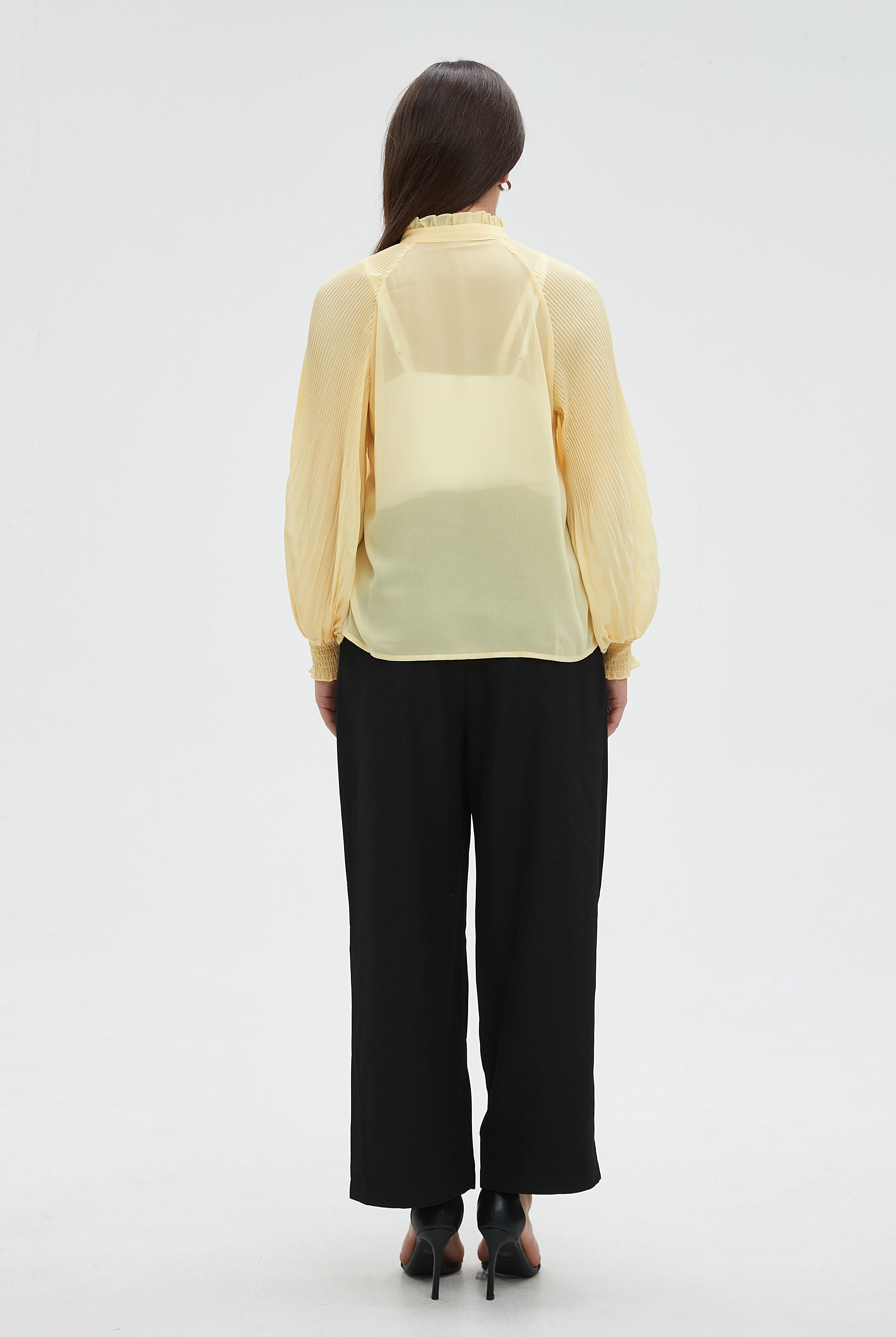 ميكا بلوزة نسائية سادة برباط عالرقبة وكم طويل