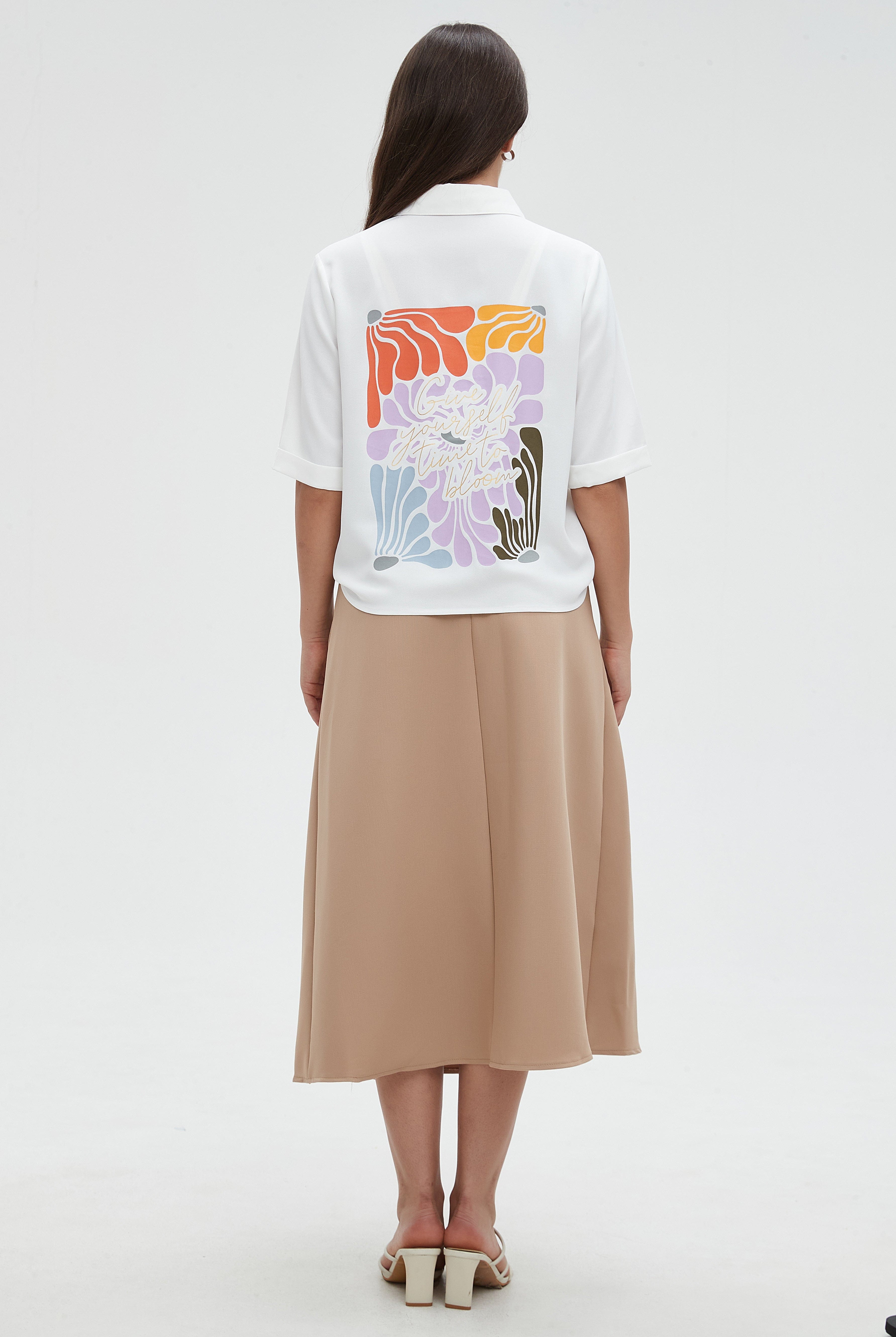 ميكا قميص سادة نص كم بأزرار أمامية نسائي