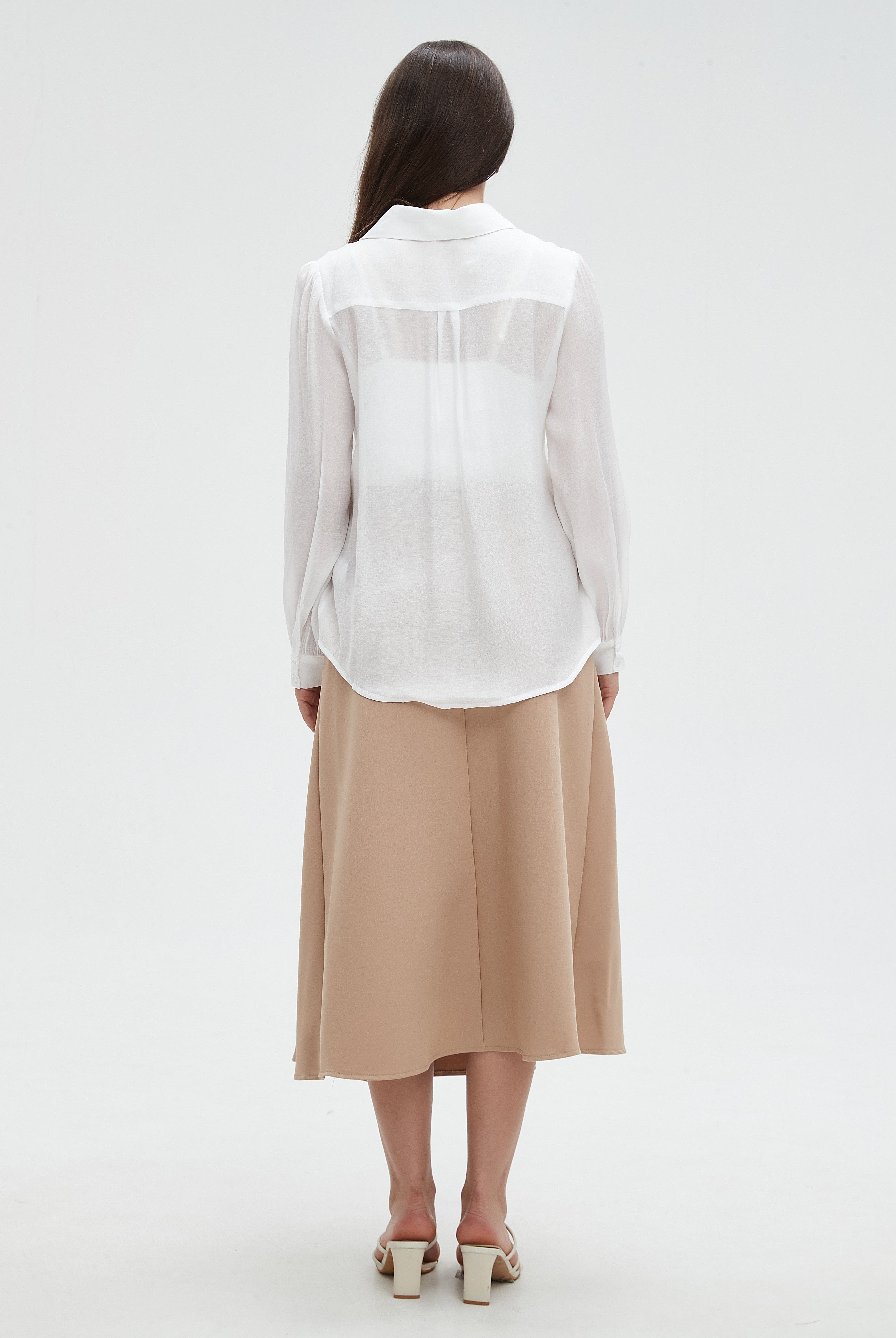 ميكا بلوزة نسائية بكم طويل ونقشه على الكتف