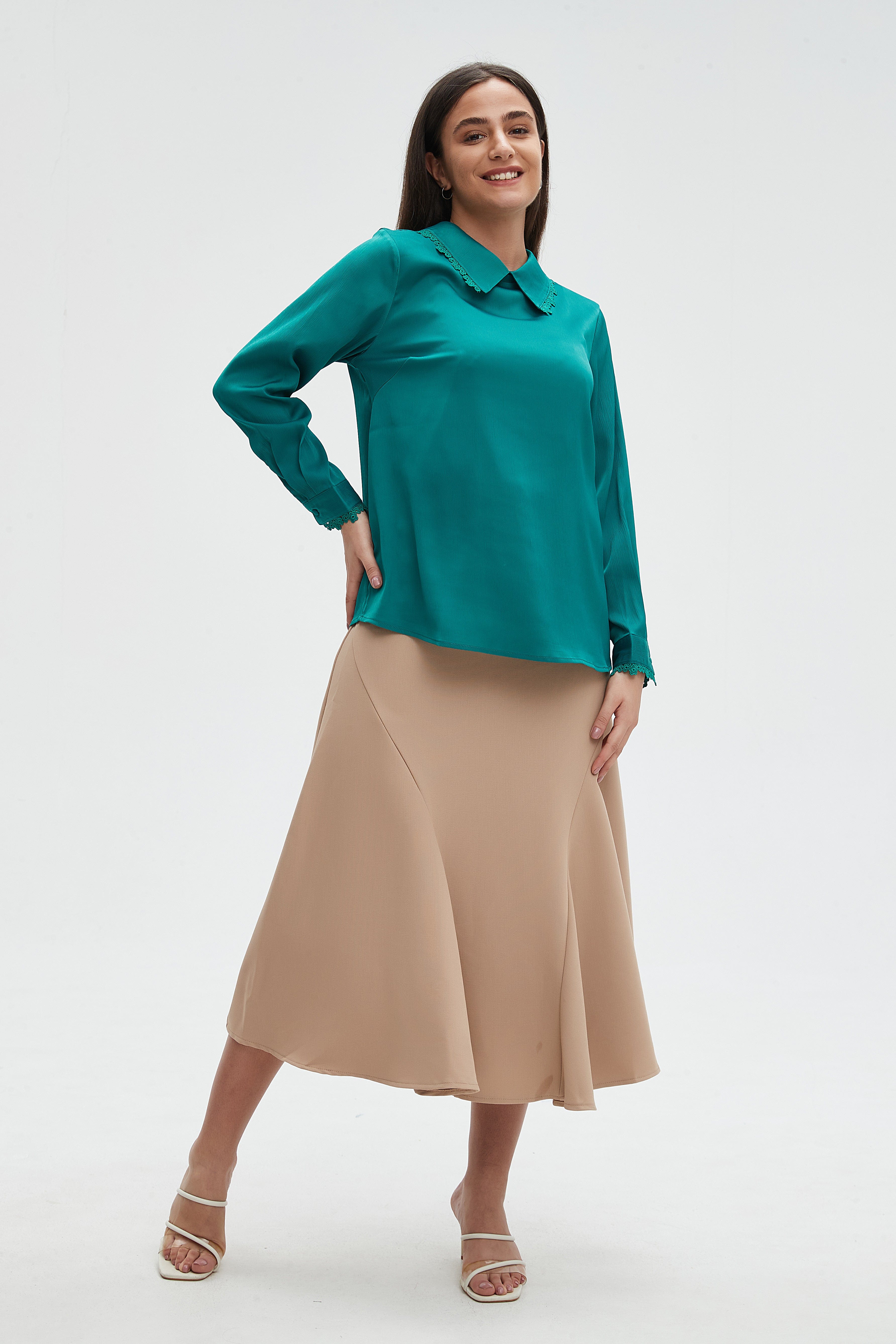 ู
ููุง ุจููุฒุฉ ูุณุงุฆูุฉ ุจุฃูู
ุงู
ุทูููุฉ ูููุดุฉ ุนูู ุงููุฏ