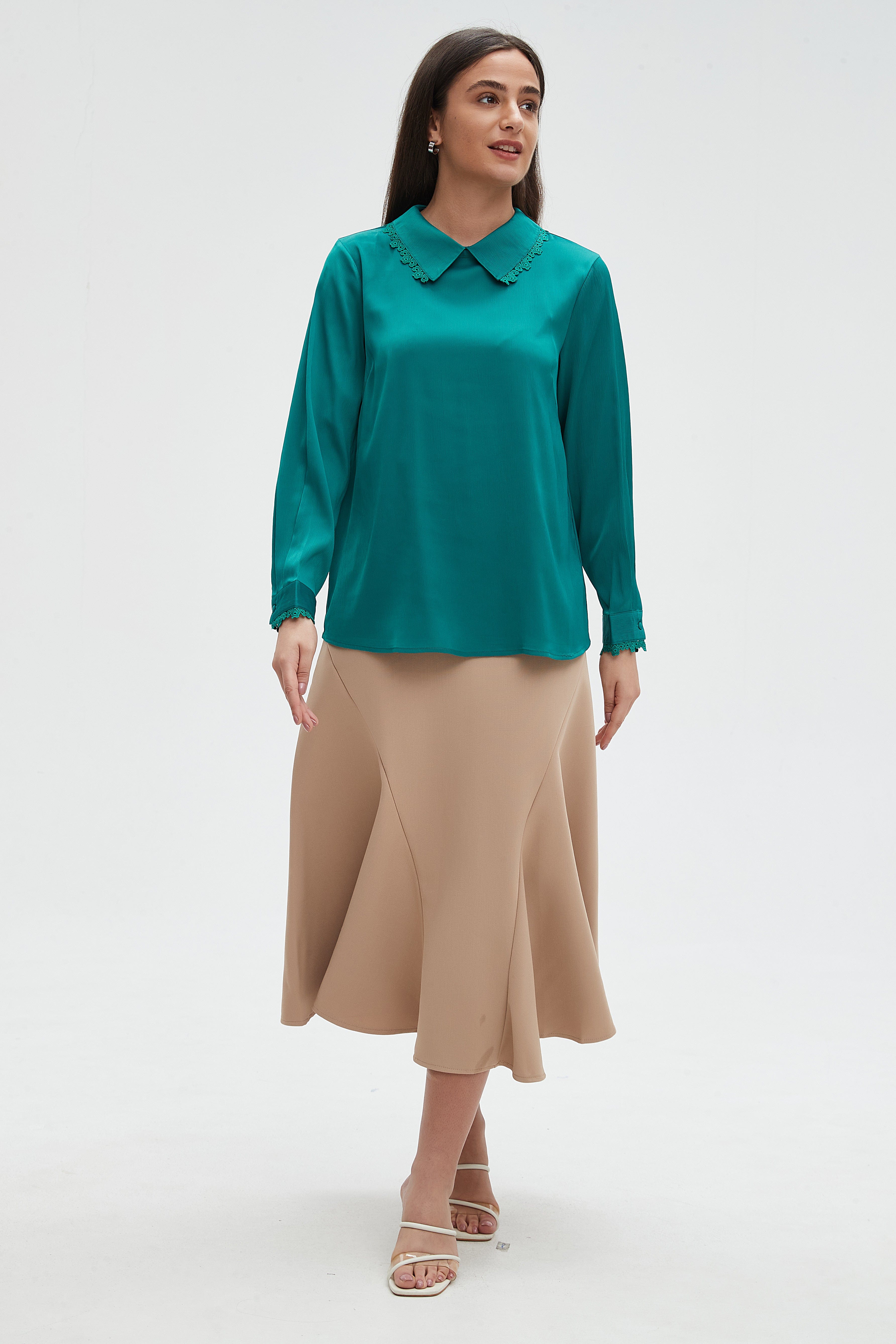 ู
ููุง ุจููุฒุฉ ูุณุงุฆูุฉ ุจุฃูู
ุงู
ุทูููุฉ ูููุดุฉ ุนูู ุงููุฏ