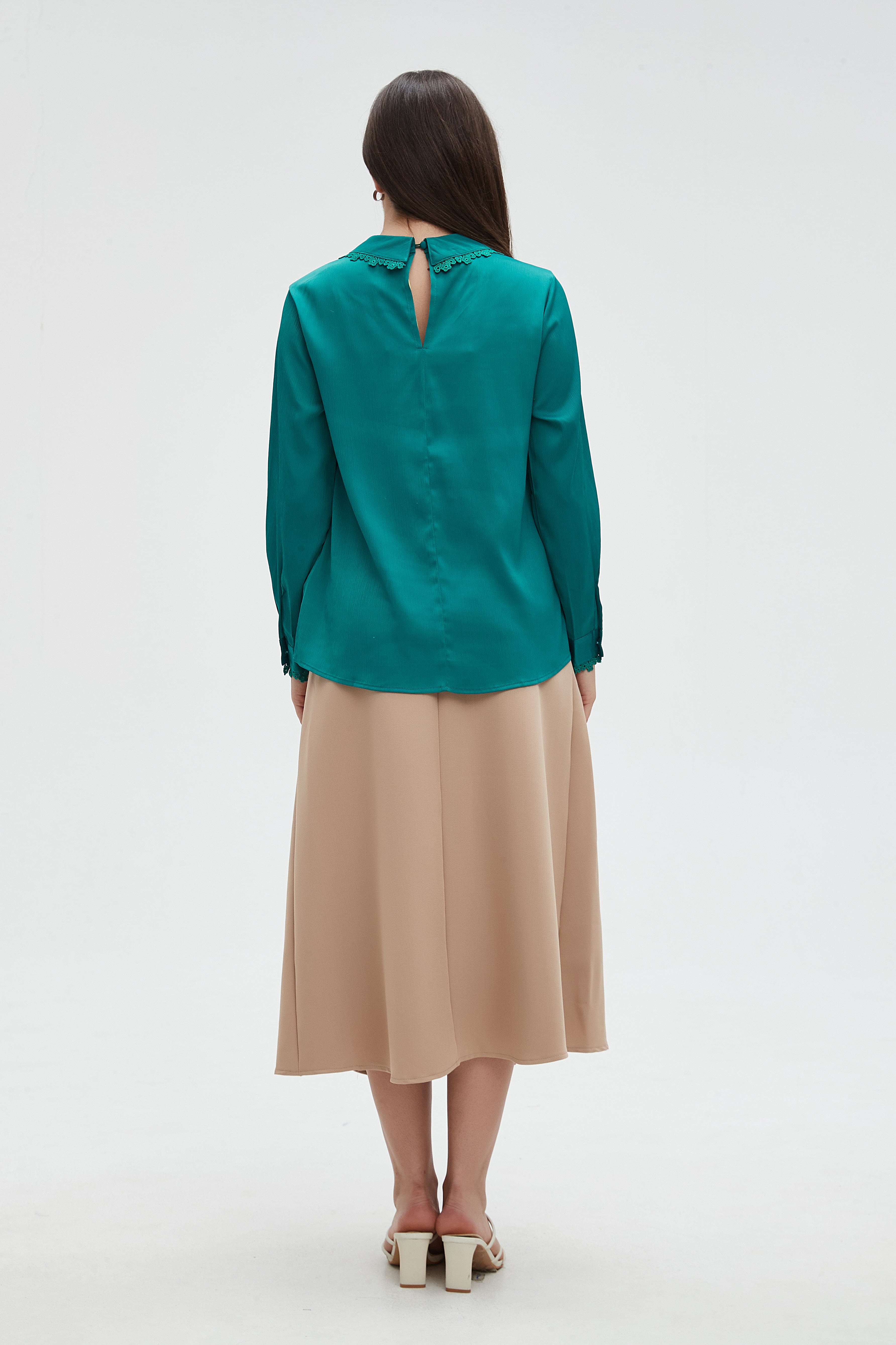 ู
ููุง ุจููุฒุฉ ูุณุงุฆูุฉ ุจุฃูู
ุงู
ุทูููุฉ ูููุดุฉ ุนูู ุงููุฏ