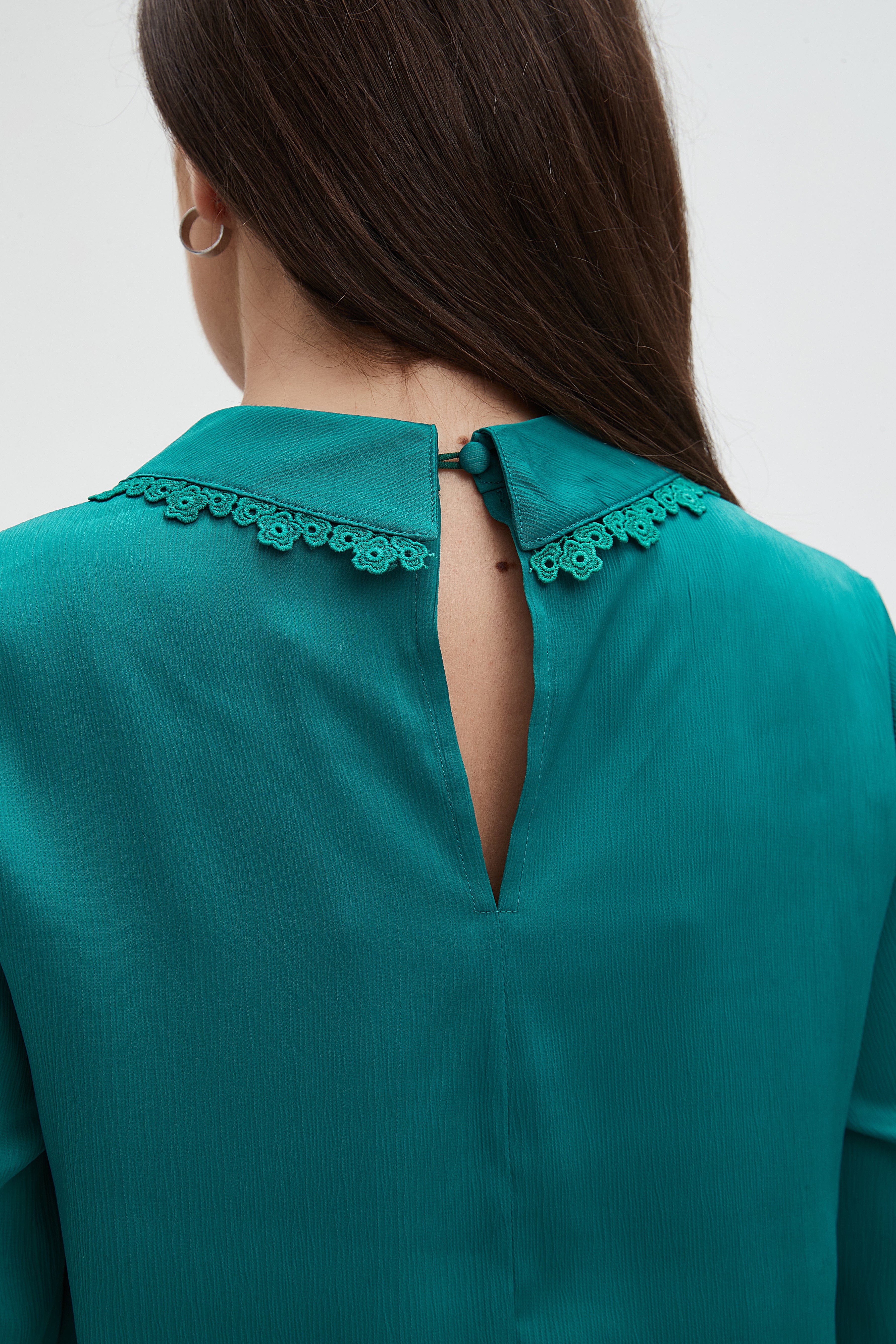 ู
ููุง ุจููุฒุฉ ูุณุงุฆูุฉ ุจุฃูู
ุงู
ุทูููุฉ ูููุดุฉ ุนูู ุงููุฏ