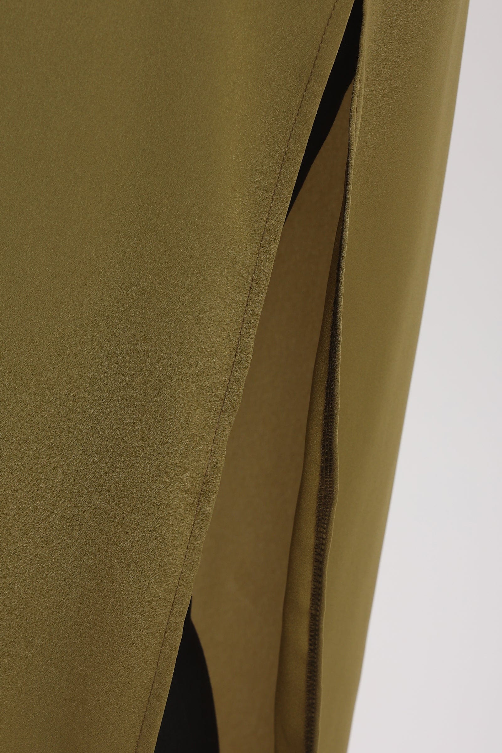 كارينا قميص طويل سادة بقصة ضيقة كم طويل