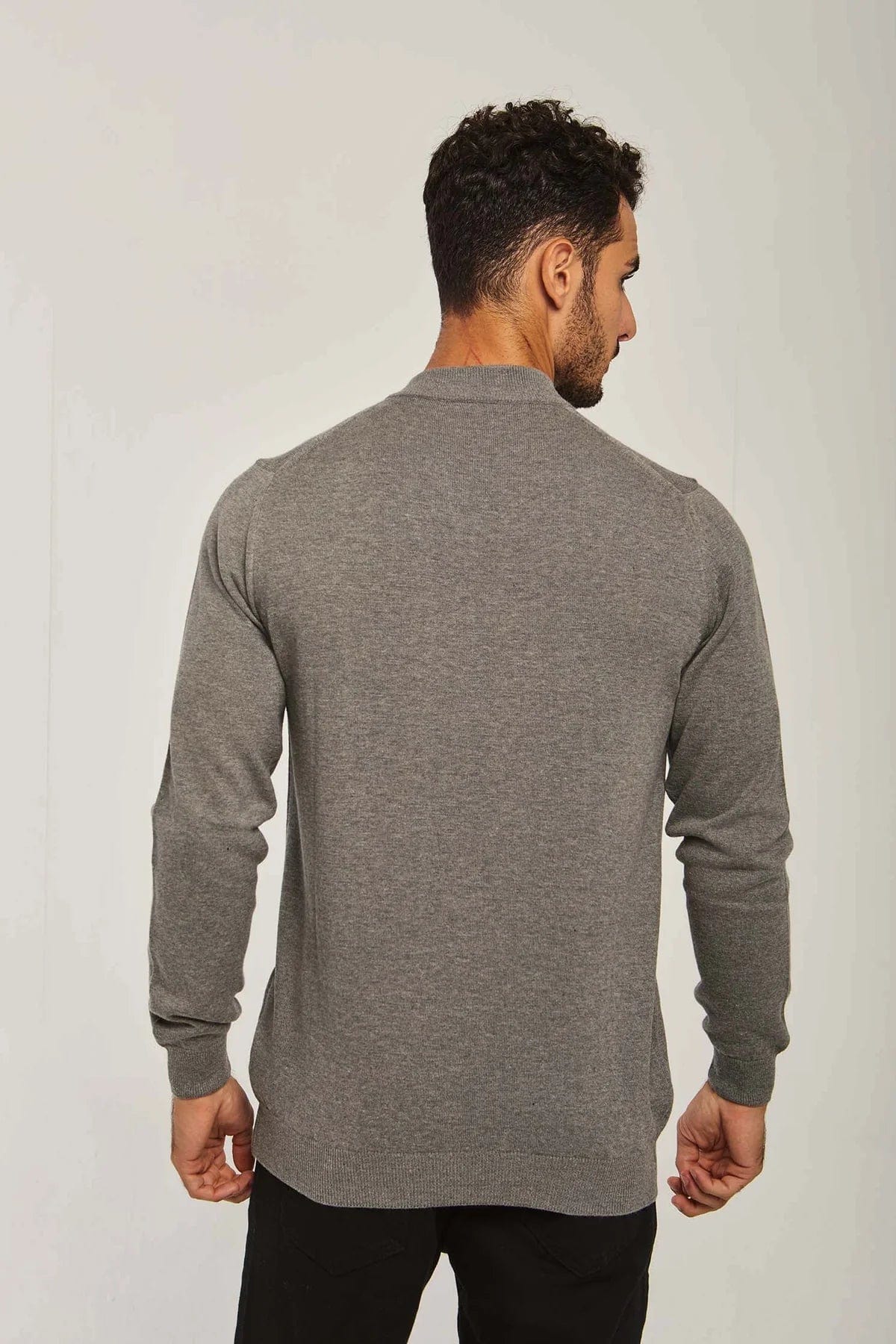 داليدرس بلوفر رجالي سادة كم طويل برقبة دائرية