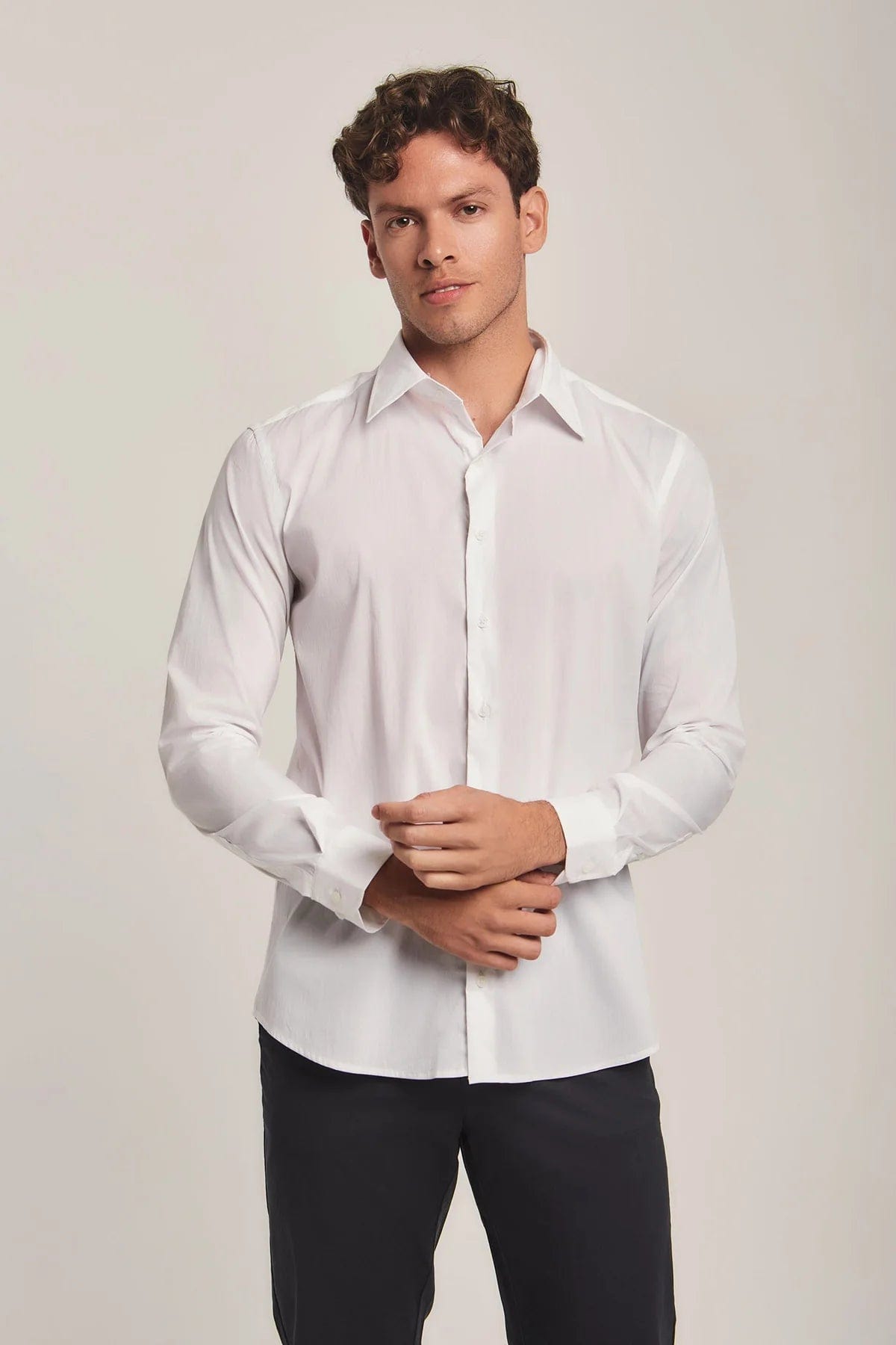 داليدرس قميص رجالي سادة بأزرار أمامية كم طويل