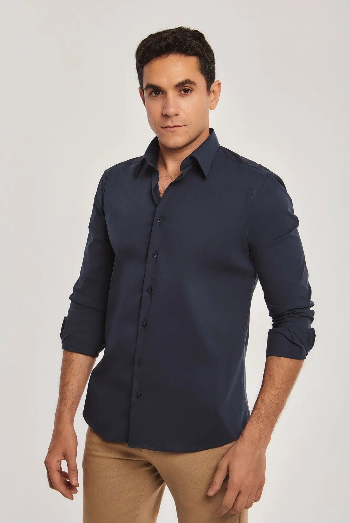 داليدرس قميص رجالي سادة بأزرار أمامية كم طويل