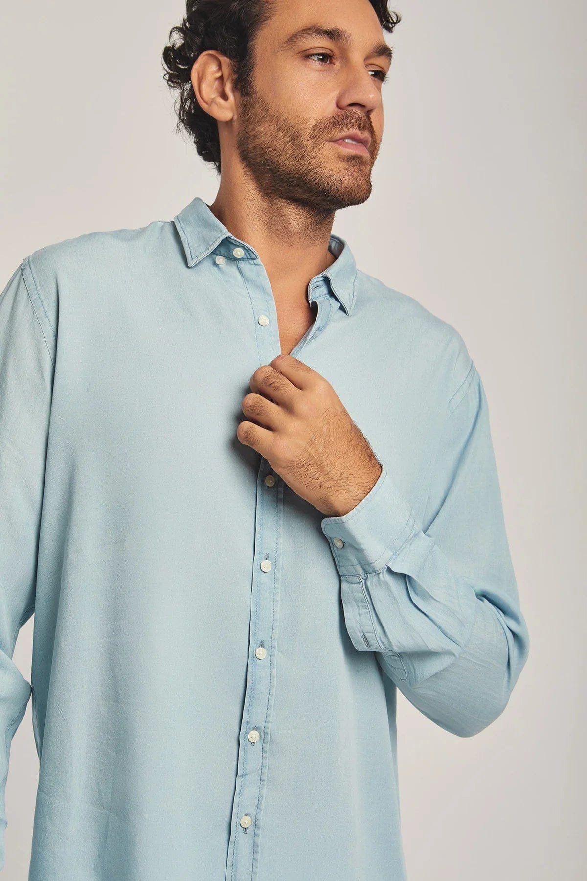 داليدرس قميص رجالي سادة بكم طويل بأزرار أمامية