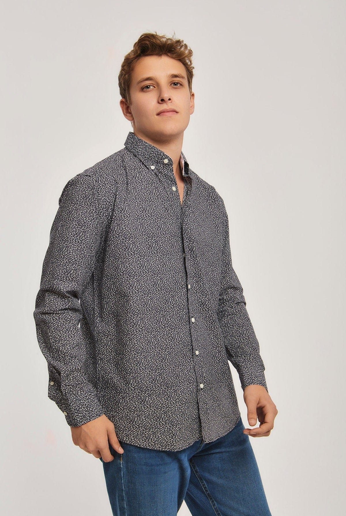 داليدرس قميص منقط بأزرار أمامية كم طويل رجالي نيلي