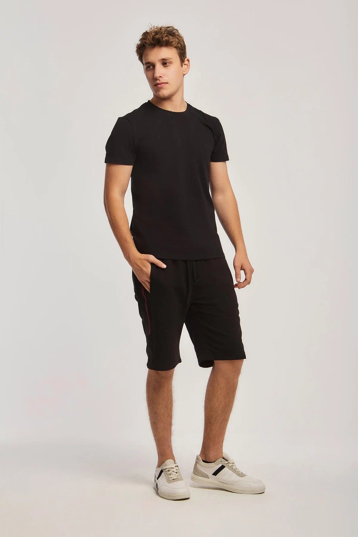 داليدرس تيشيرت سادة نص كم رجالي