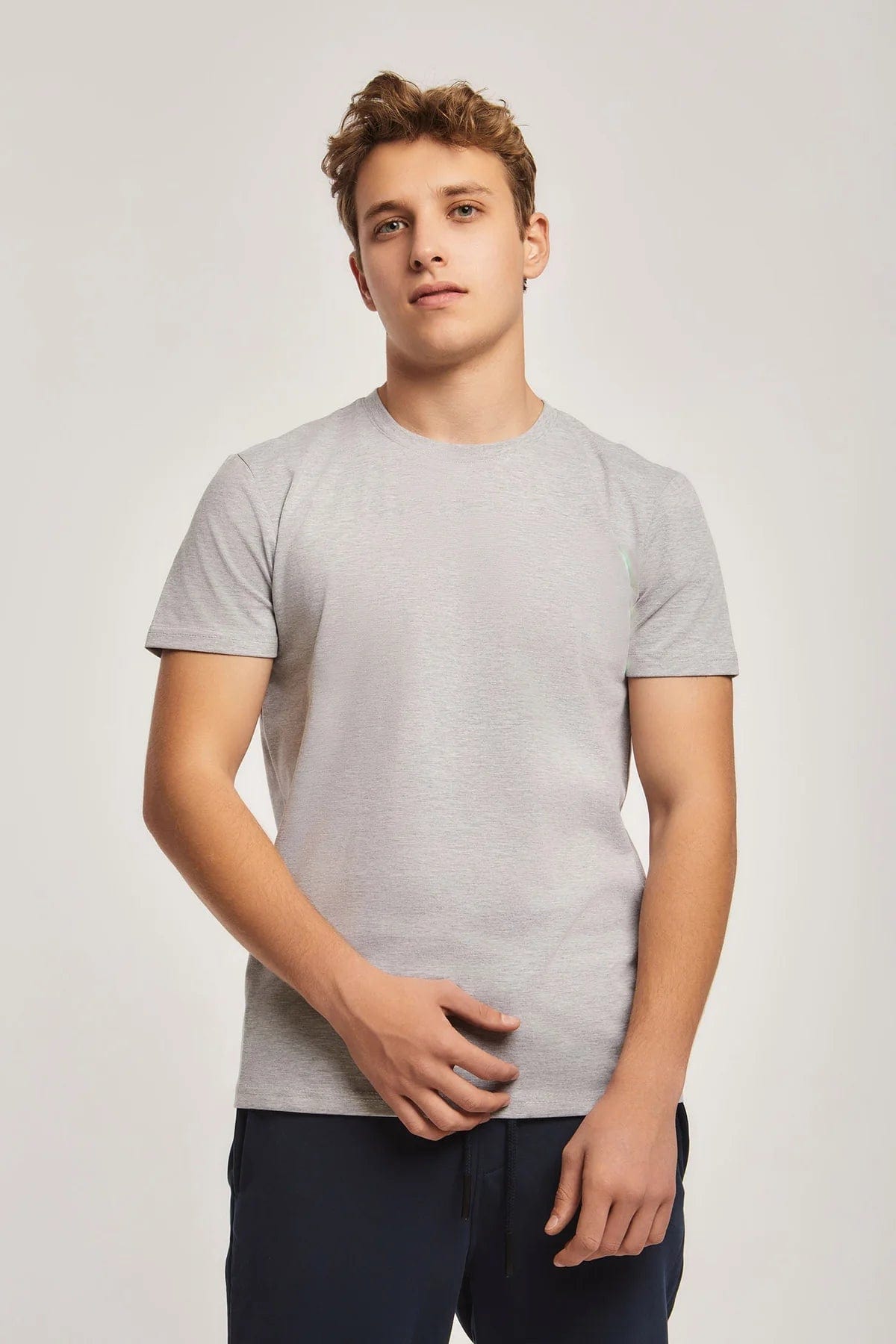 داليدرس تيشيرت سادة نص كم رجالي