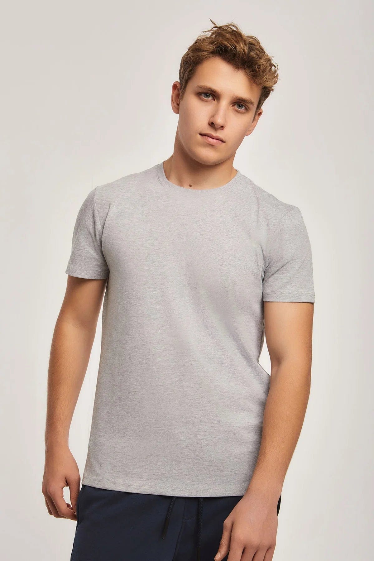 داليدرس تيشيرت سادة نص كم رجالي