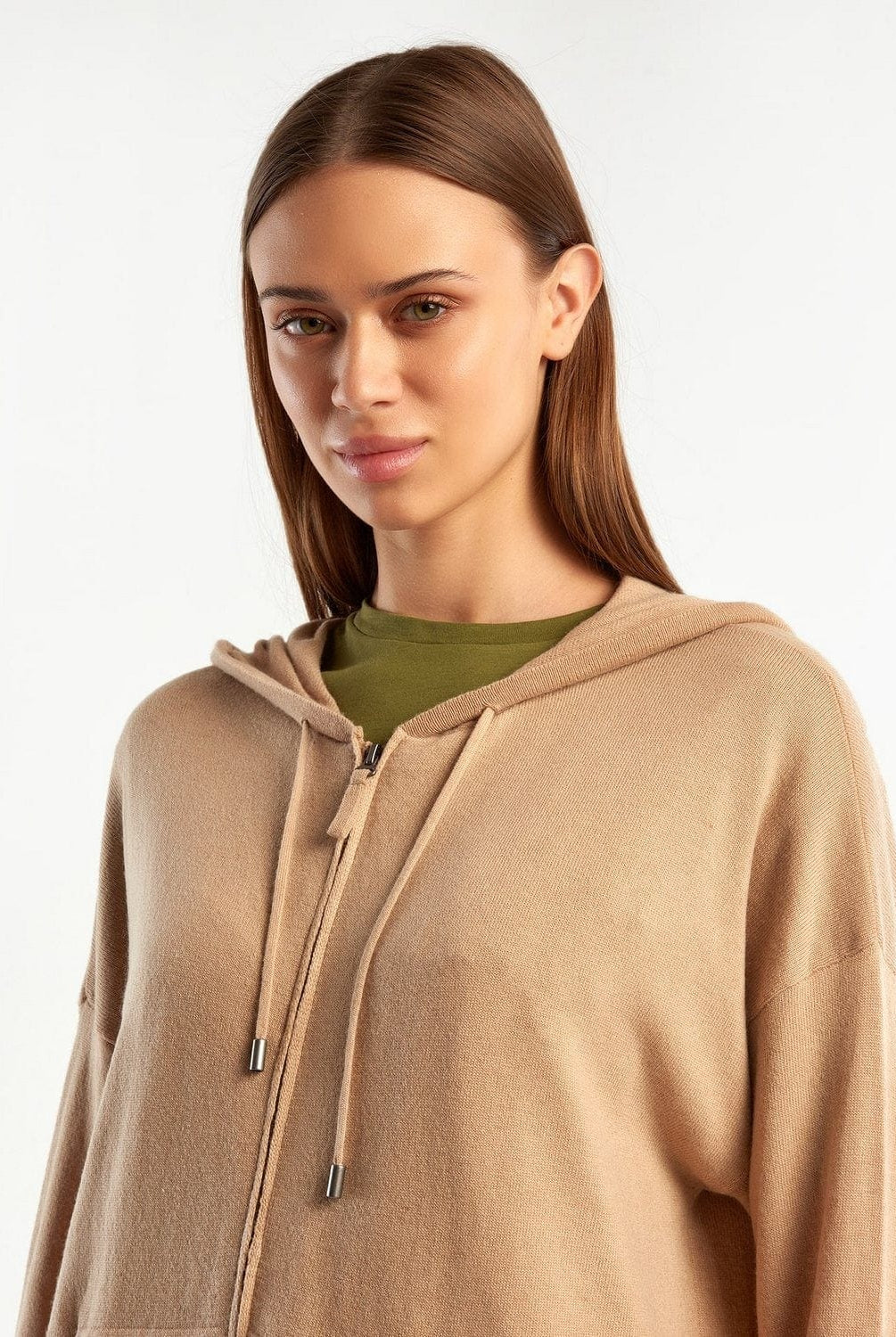 يونايتد كولورز اوف بينيتون هودي من الكشمير نسائي