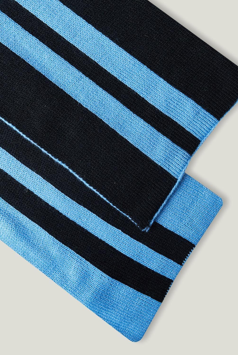 يونايتد كولورز اوف بينيتون وشاح مخطط ولادي