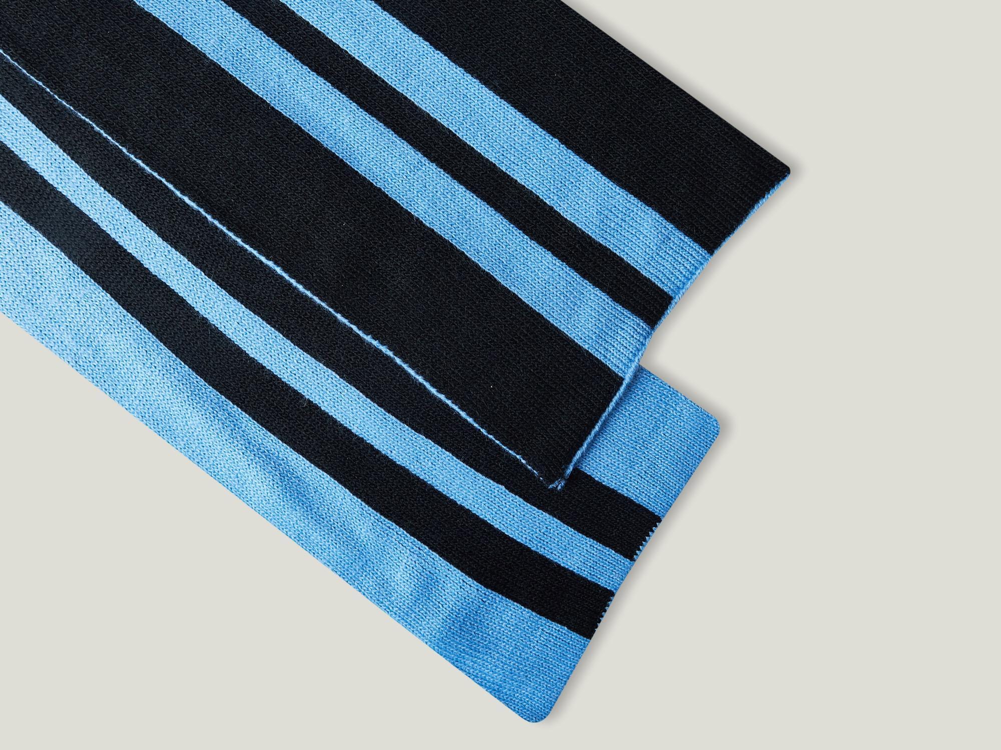 يونايتد كولورز اوف بينيتون وشاح مخطط ولادي