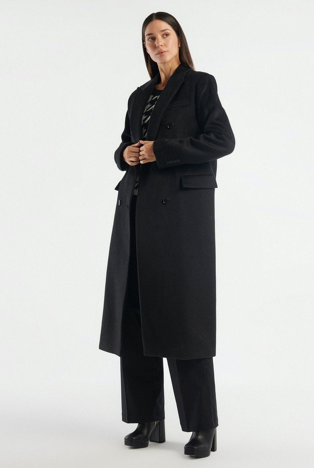 يونايتد كولورز اوف بينيتون معطف طويل بياقة عريضة نسائي