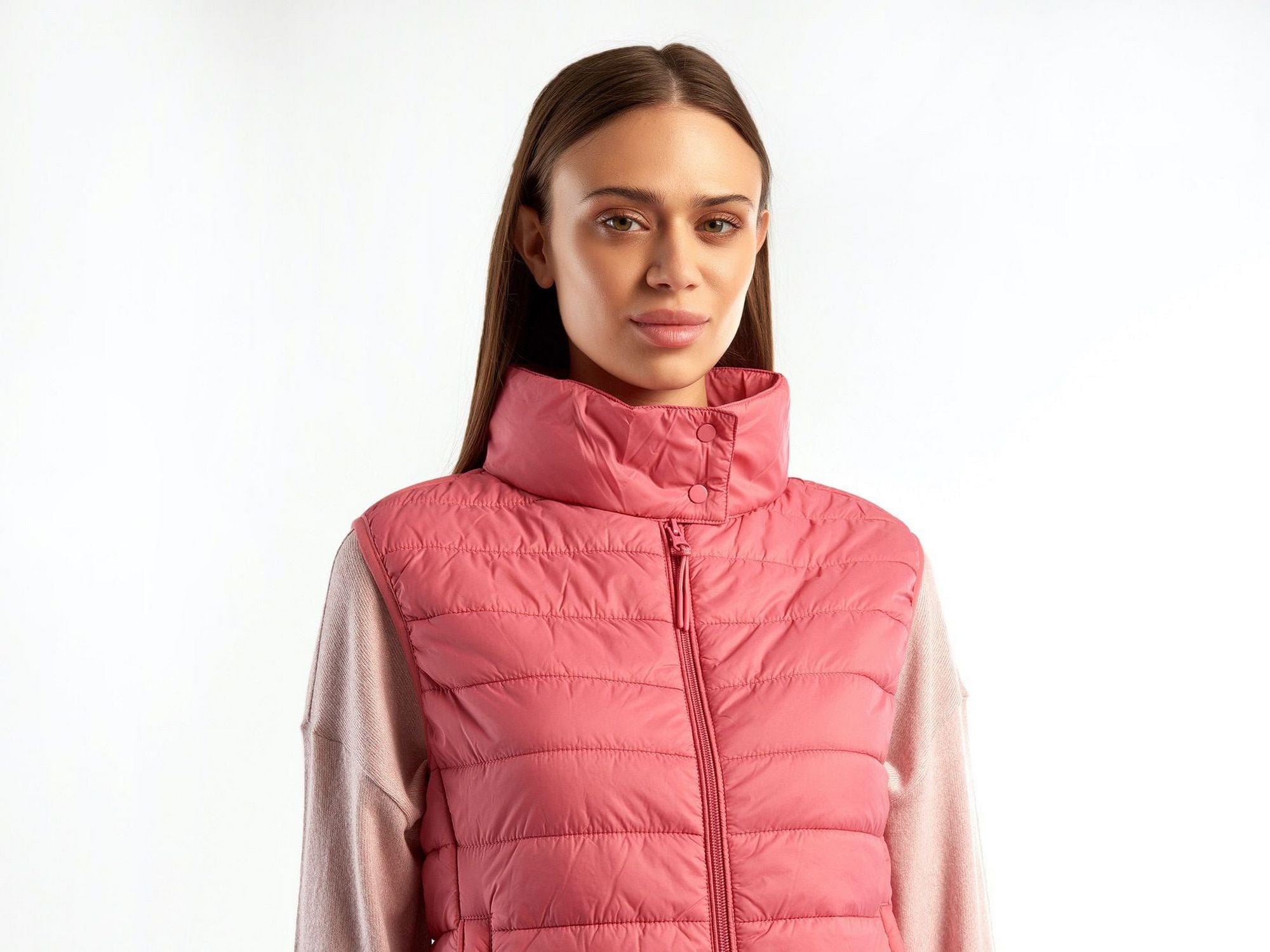 يونايتد كولورز اوف بينيتون جاكيت نفخ نسائية بدون أكمام مبطىة