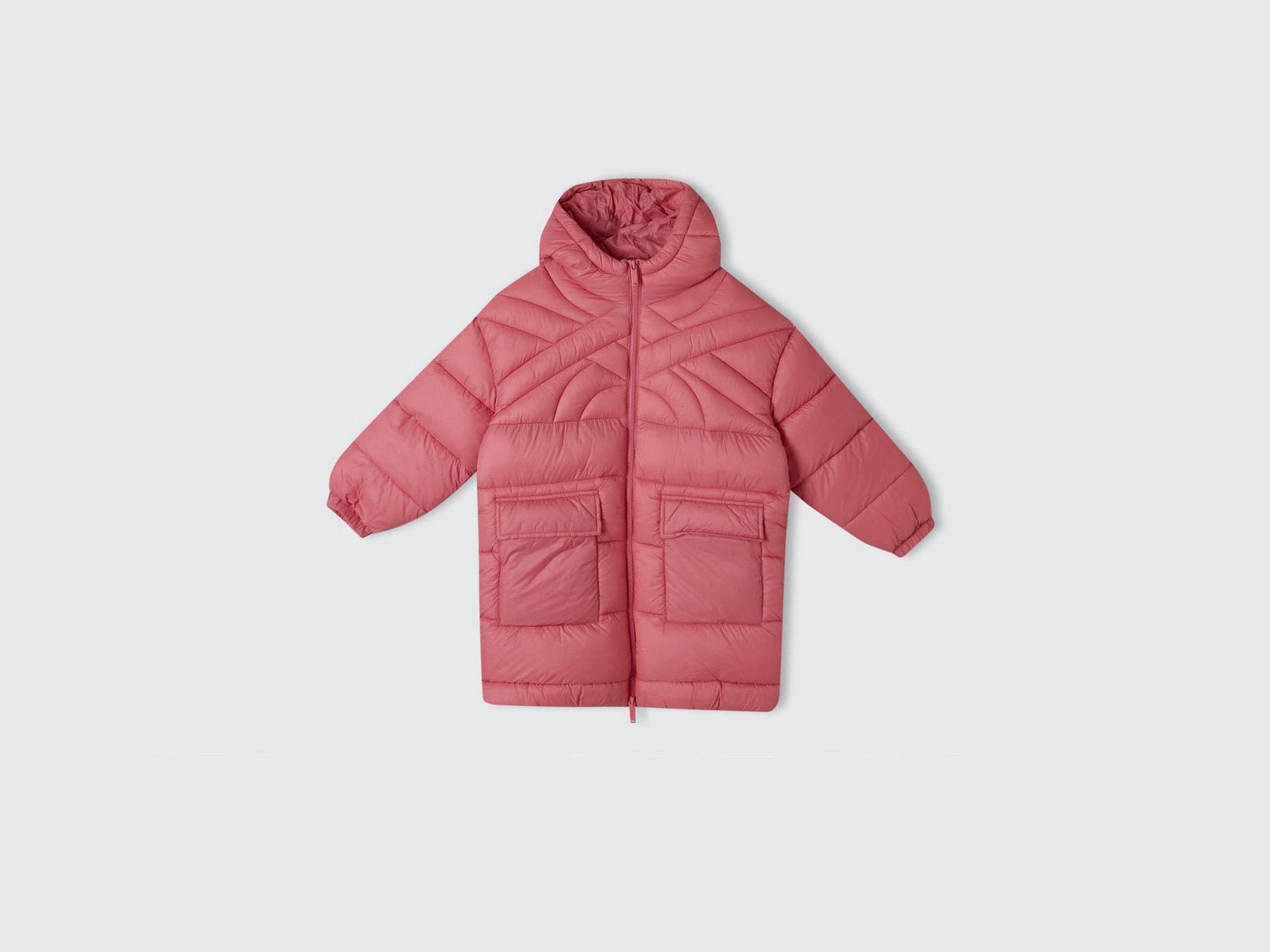 يونايتد كولورز اوف بينيتون جاكيت طويل بشعار بينيتون ولادي