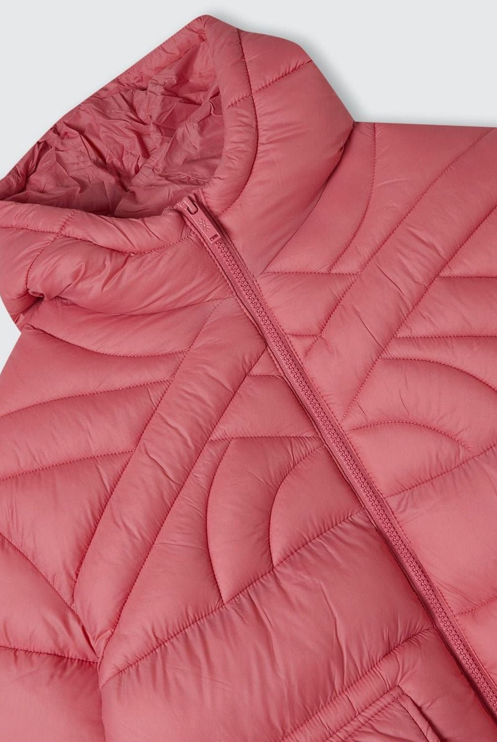 يونايتد كولورز اوف بينيتون جاكيت طويل بشعار بينيتون ولادي