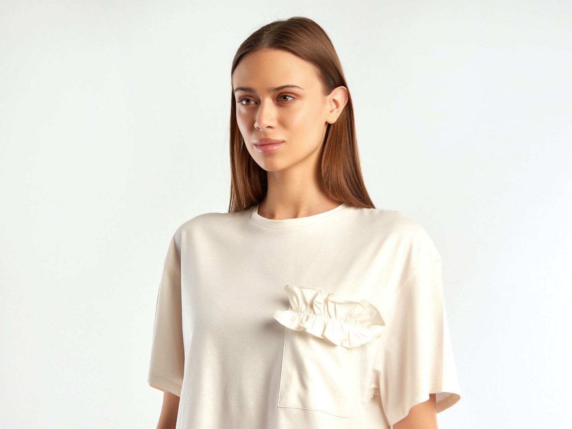 يونايتد كولورز اوف بينيتون تيشيرت نسائي بكرانيش على الصدر