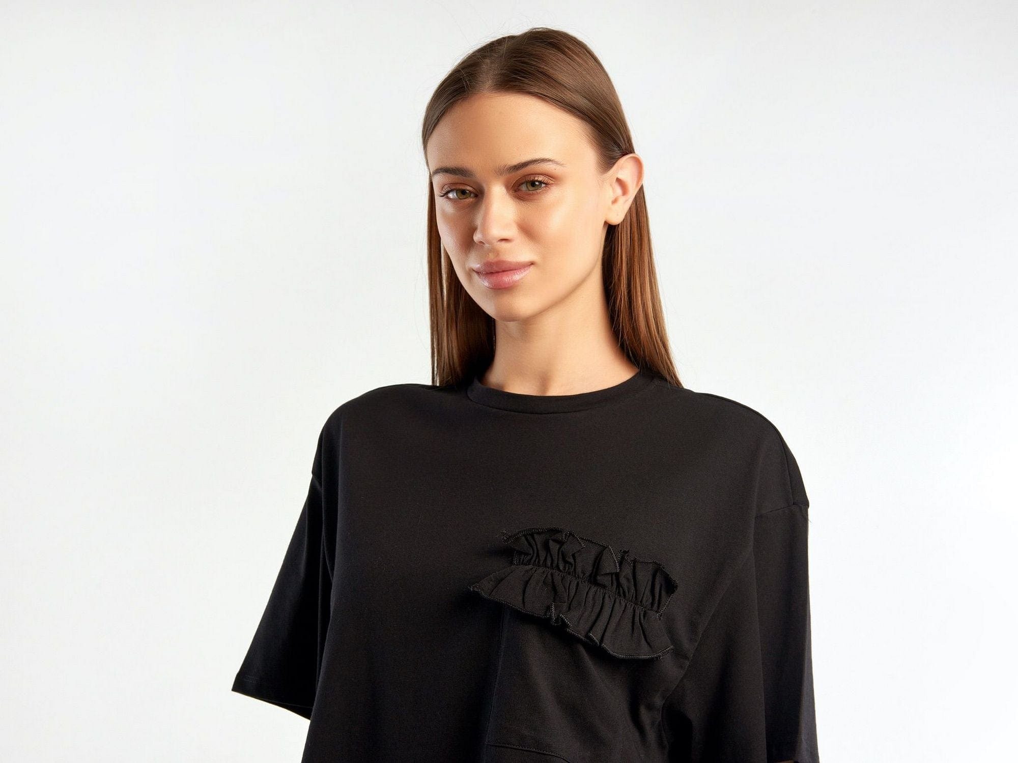 يونايتد كولورز اوف بينيتون تيشيرت نسائي بكرانيش على الصدر