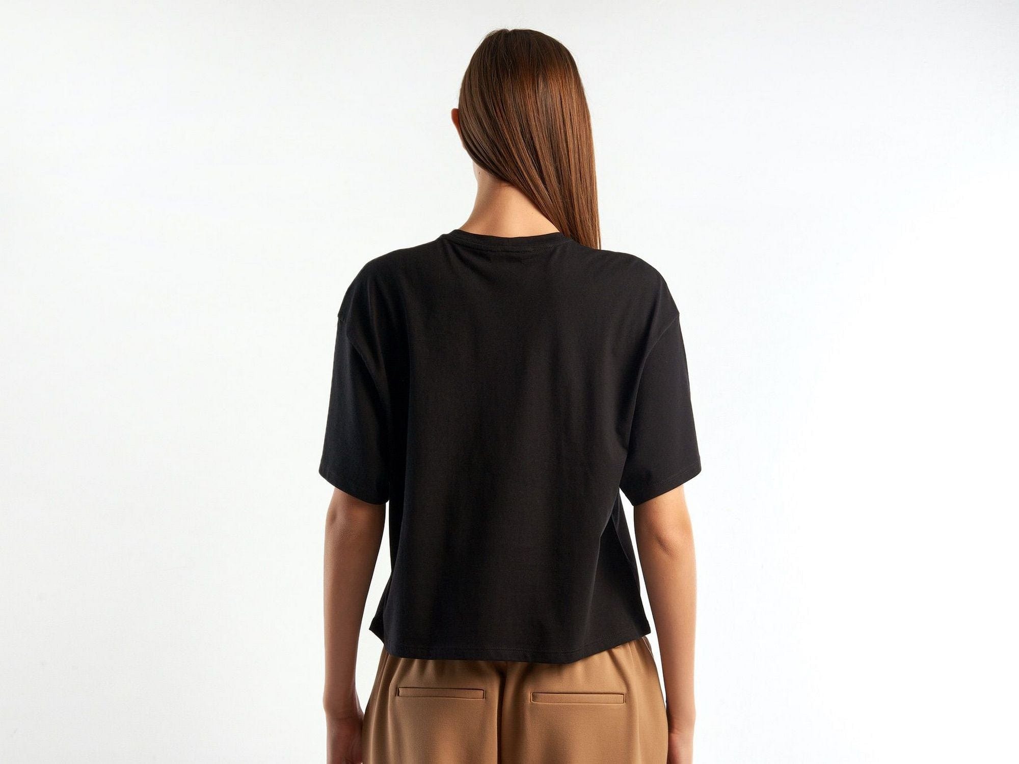 يونايتد كولورز اوف بينيتون تيشيرت نسائي بكرانيش على الصدر