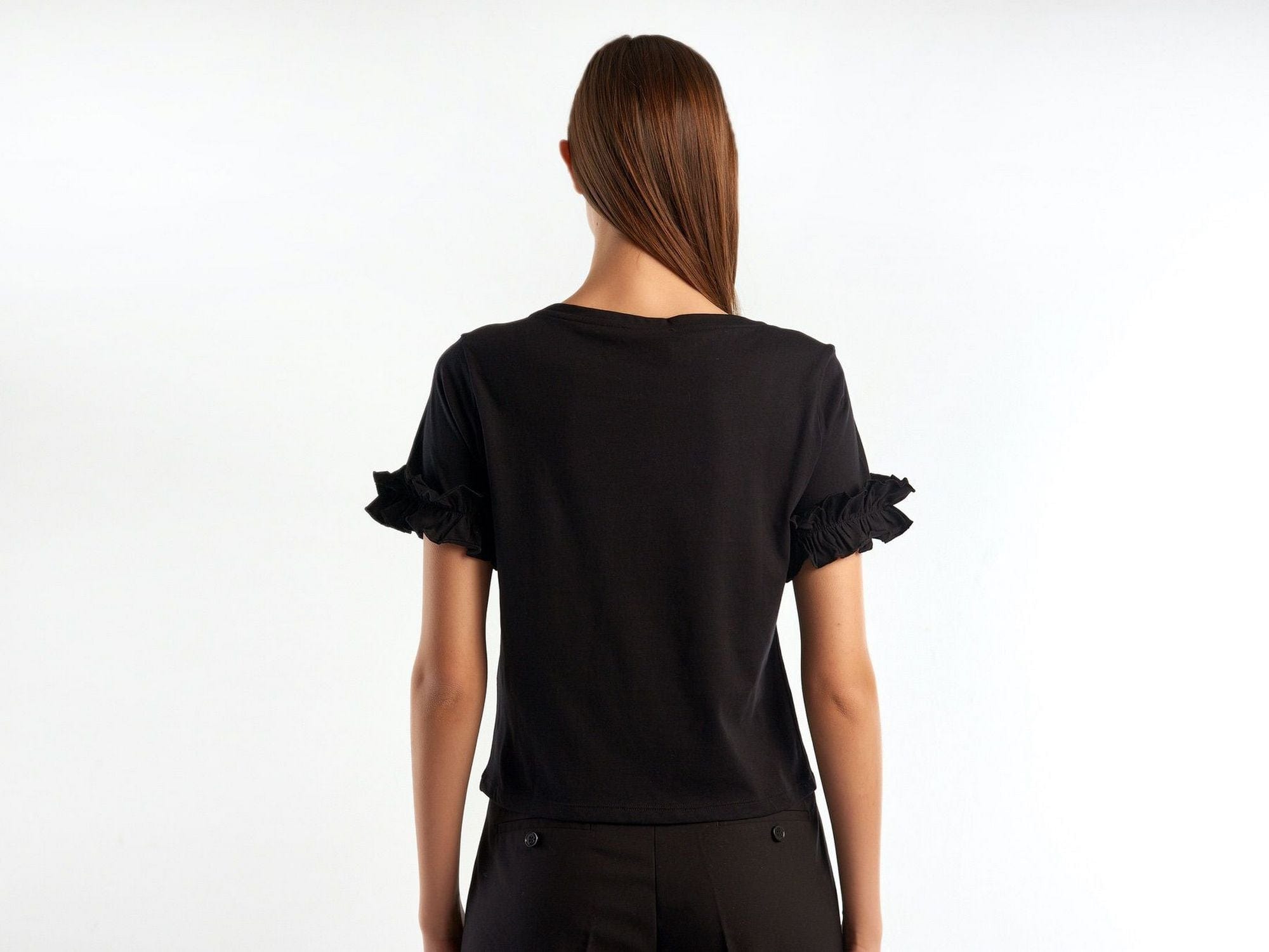 ูููุงูุชุฏ ููููุฑุฒ ุงูู ุจูููุชูู ุชูุดูุฑุช ูุณุงุฆู ุจูุฑุงููุด ุนูู ุงููุชู